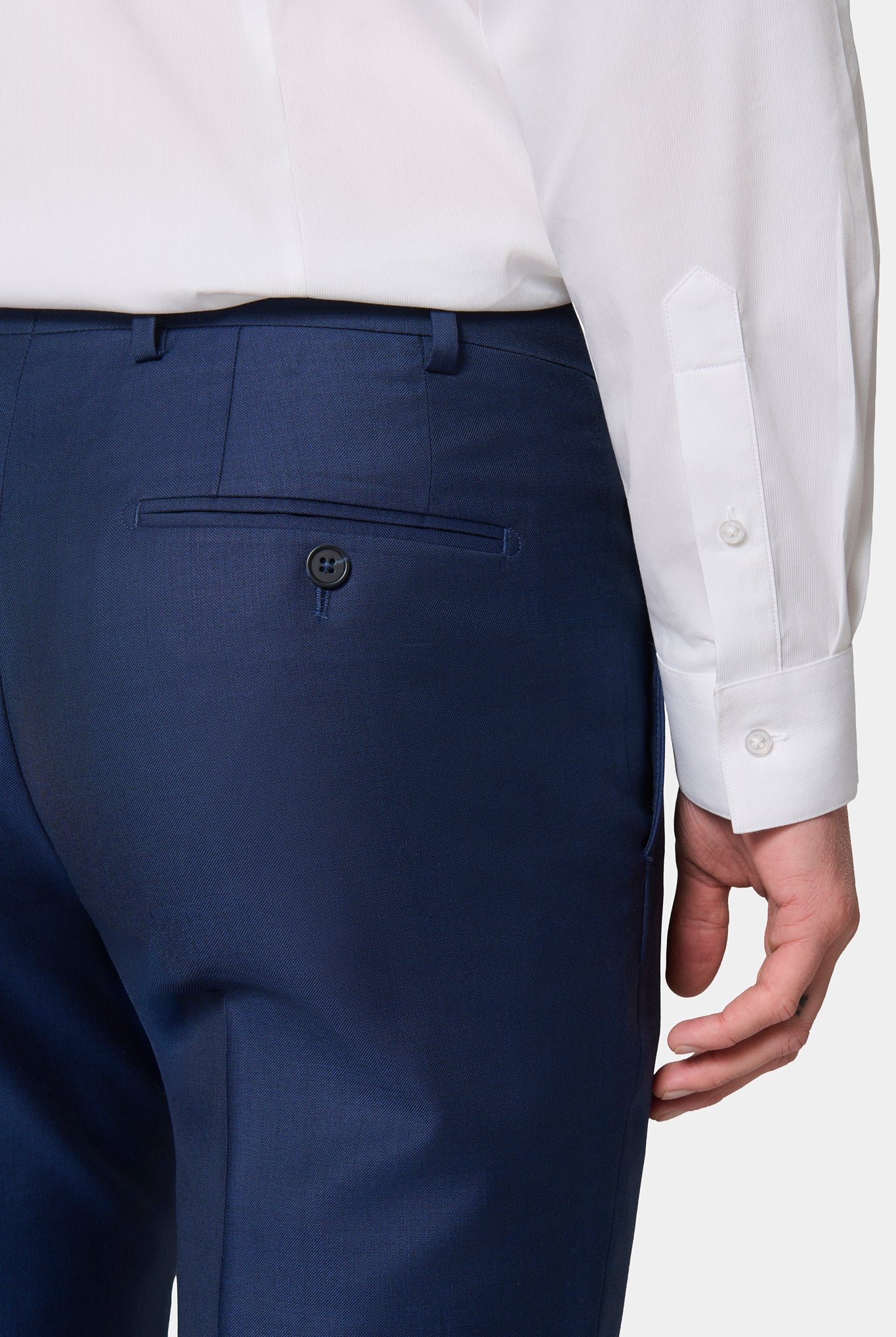 Costume en sergé pure laine de la Maison italienne Zegna fil à fil Jerem, poches italiennes, poche poitrine