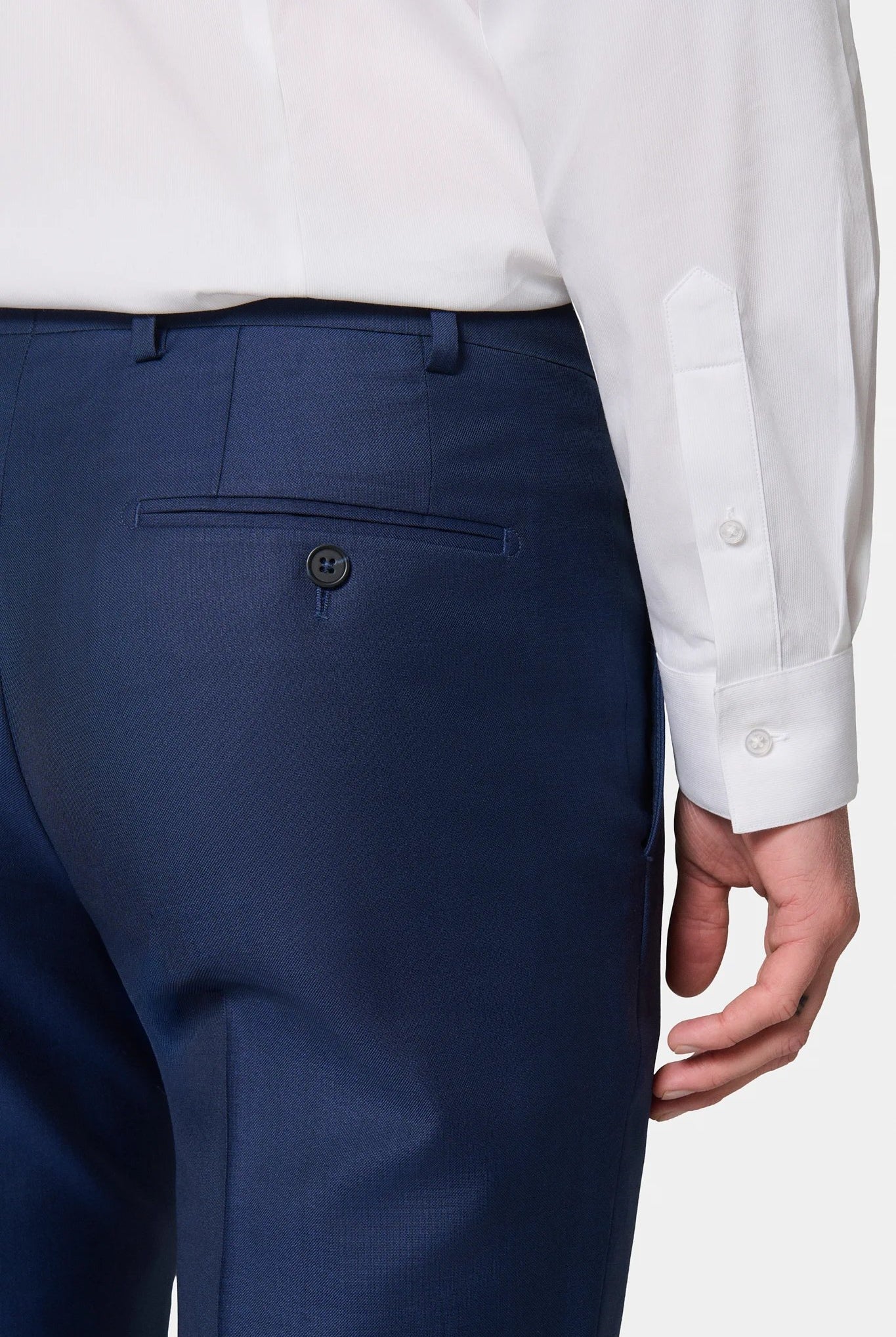 Costume en sergé pure laine de la Maison italienne Zegna fil à fil Jerem, poches italiennes, poche poitrine