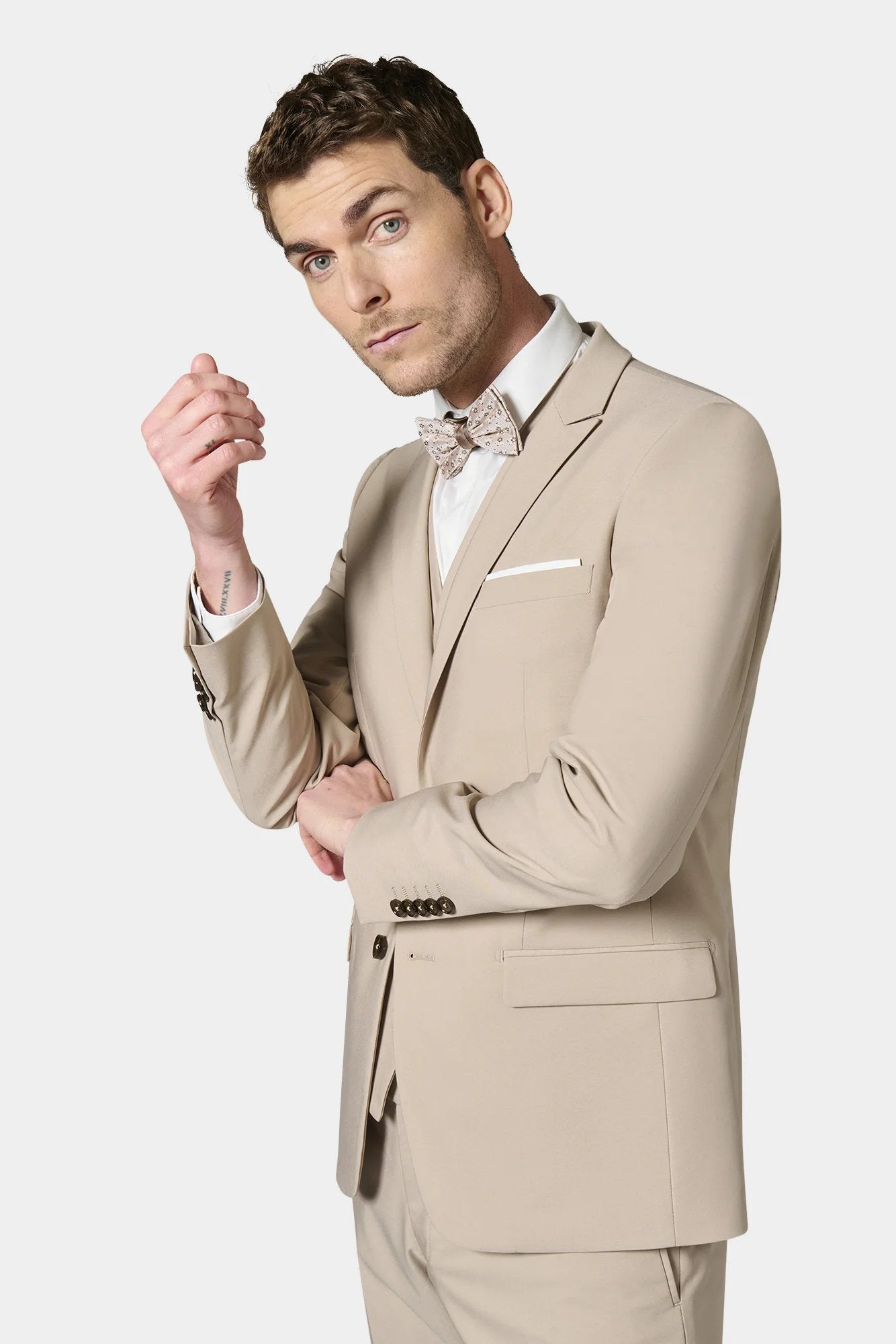 Sergé technique stretch — Veste de costume ajustée Jerem, coupe ajustée, col en pointe, coloris écru