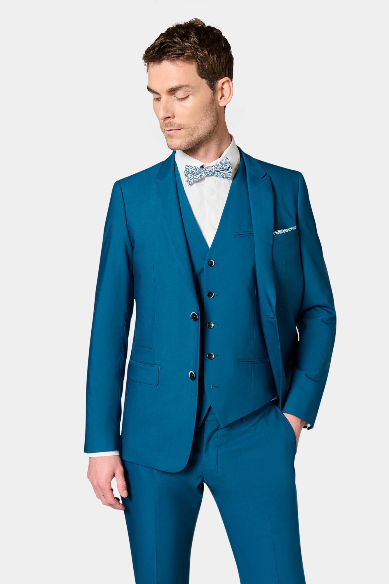 Veste de costume ajustée en sergé technique stretch Jerem, col en pointe, entièrement doublée, poche poitrine
