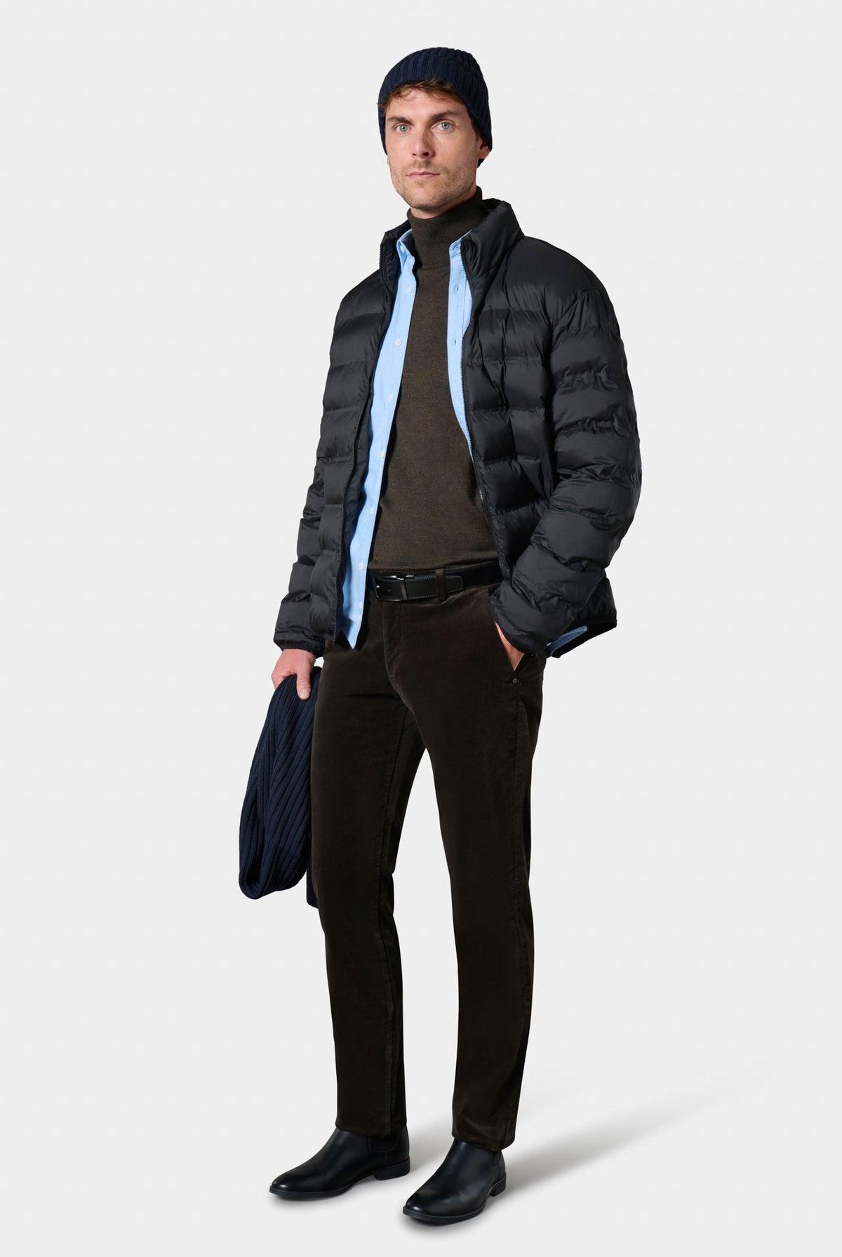 V-neck jumper in merino wool