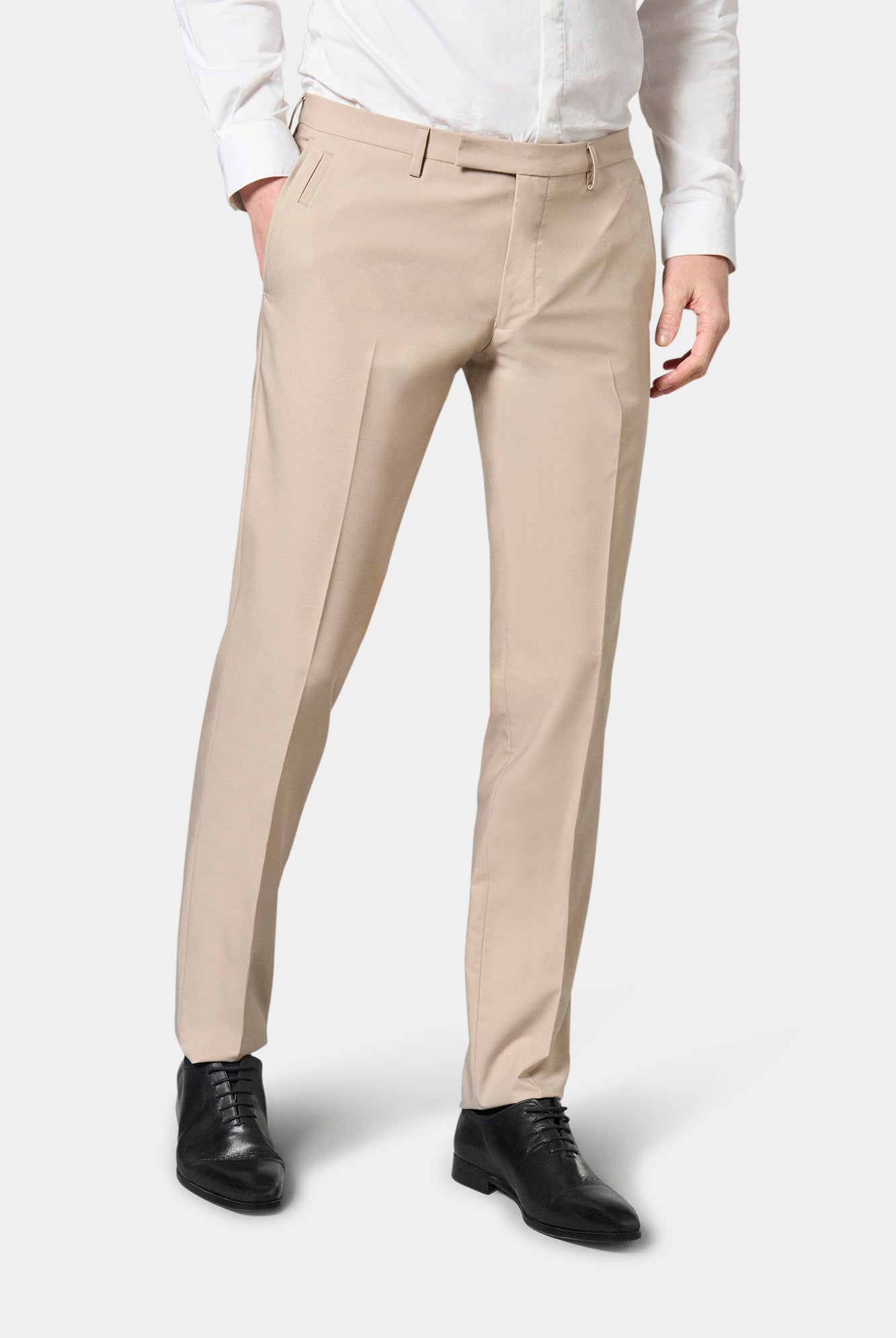 Pantalon de costume ajusté en sergé technique stretch Jerem, jambes semi-doublées, intérieur semi-doublé, coloris écru