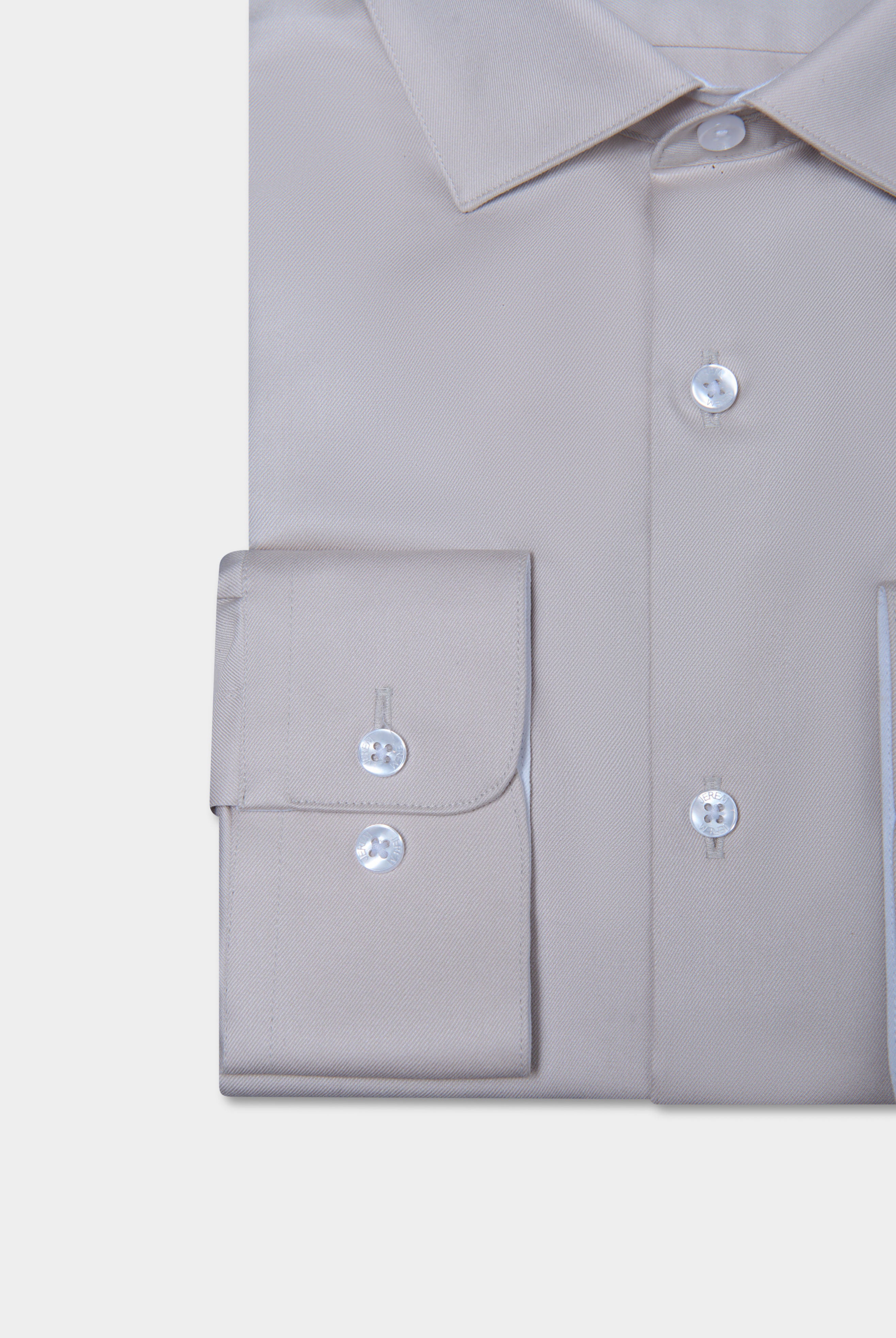 Twill de coton repassage facile coupe ajustée — Chemise Jerem, repassage facile, col semi-italien
