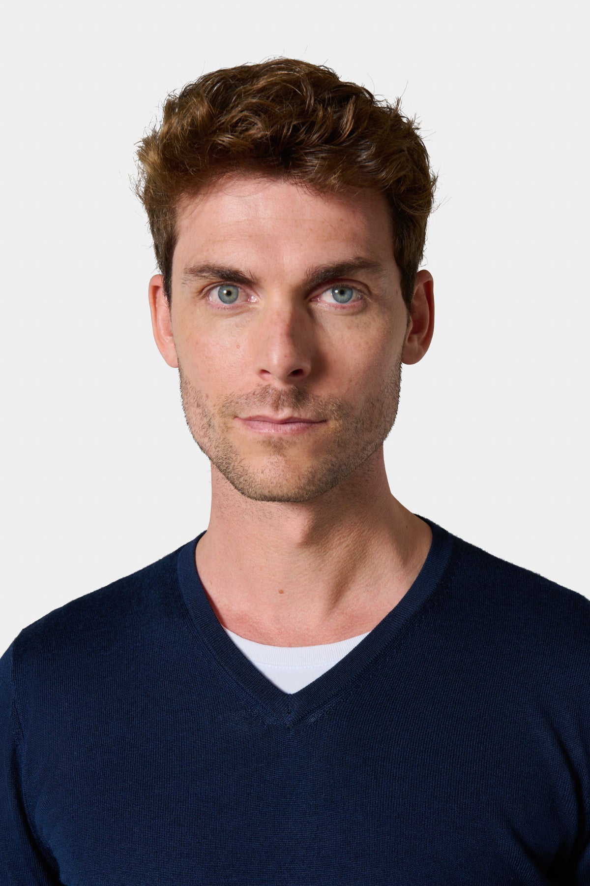 V-neck jumper in merino wool