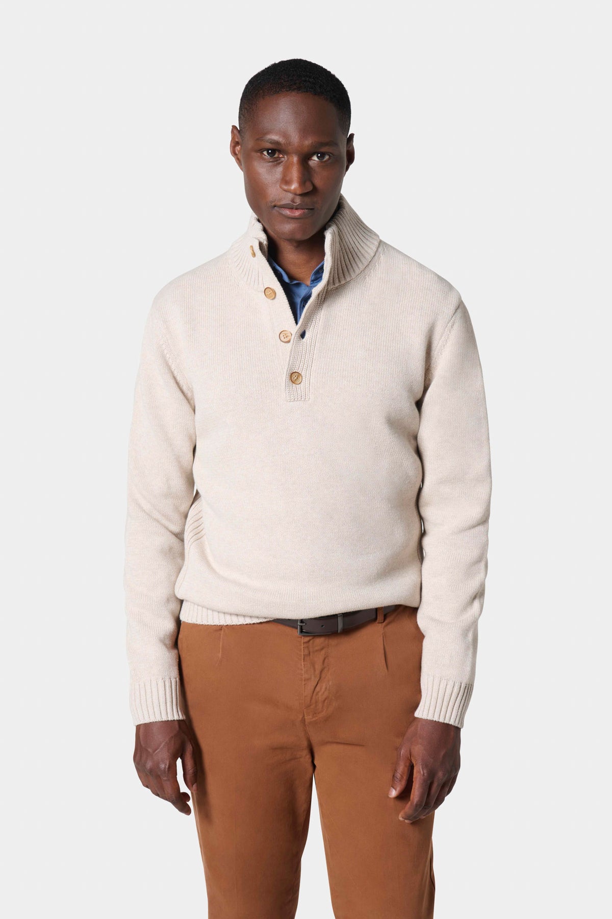 Pull col montant boutonné en coton, coloris ivoire — photo 3