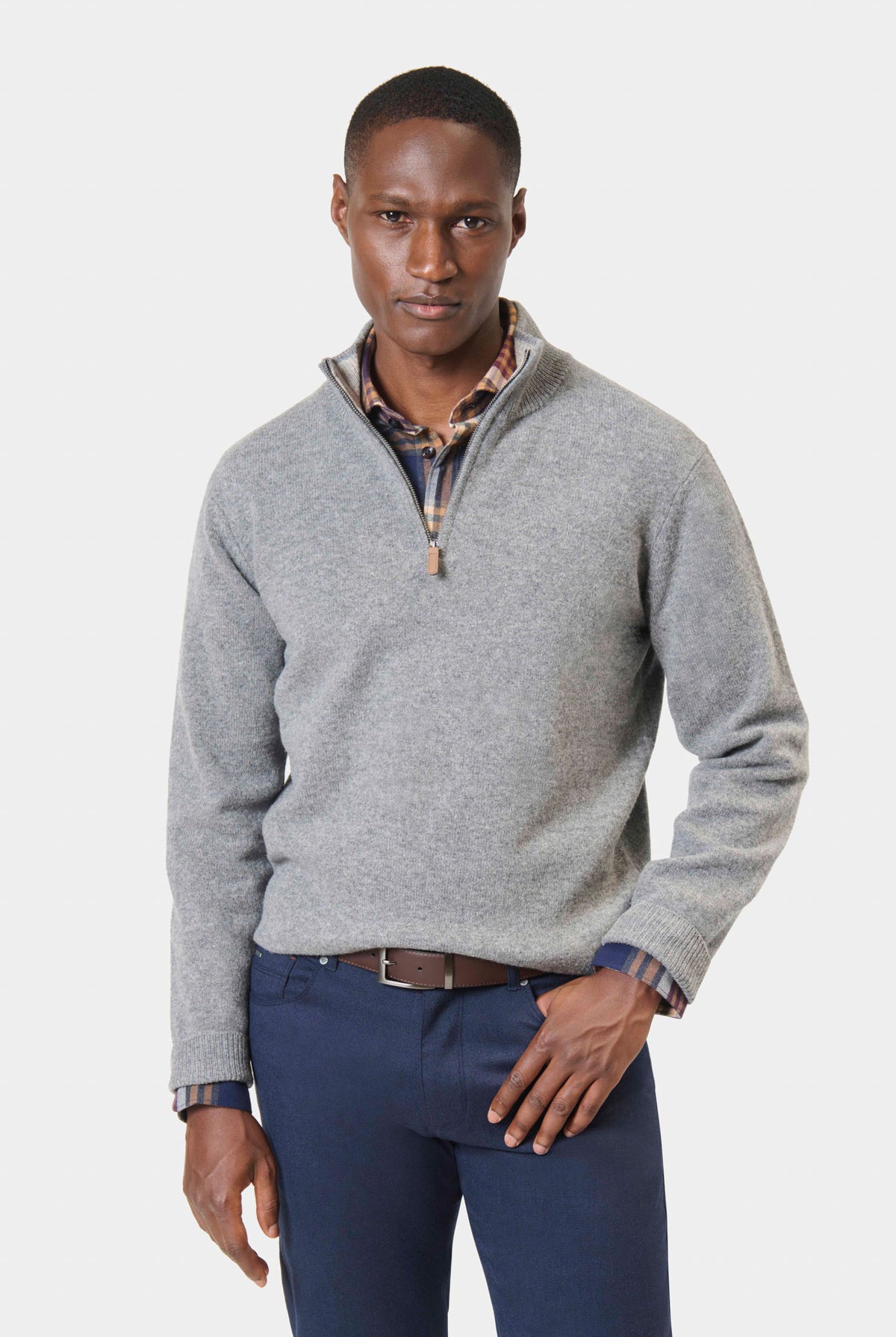 Pull col camionneur Numar — vue de trois-quarts