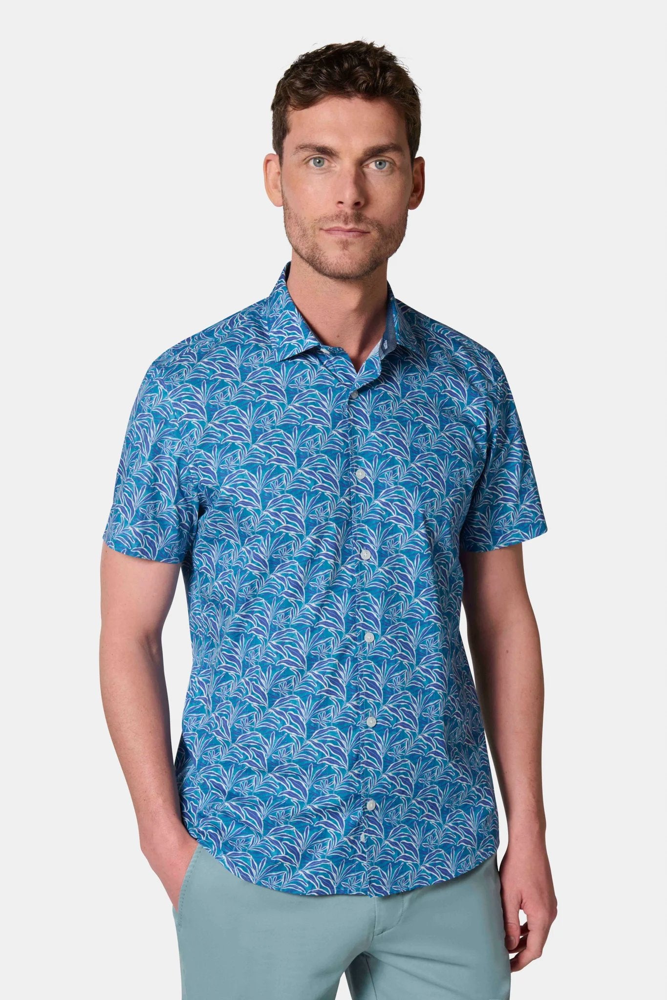Chemise imprimée fleurie manches courtes col classique Jerem, col classique, manches courtes, coupe confortable