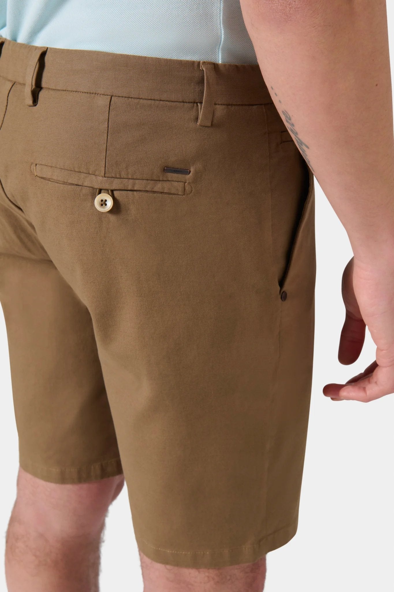 Bermuda, lin stretch Jerem, ceinture sartoriale, poches italiennes, coloris camel