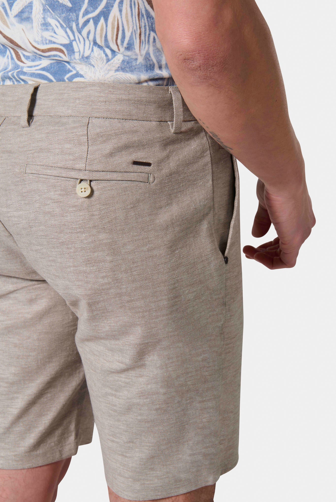 Bermuda de ville, lin-coton Jerem, ceinture sartoriale, poches italiennes