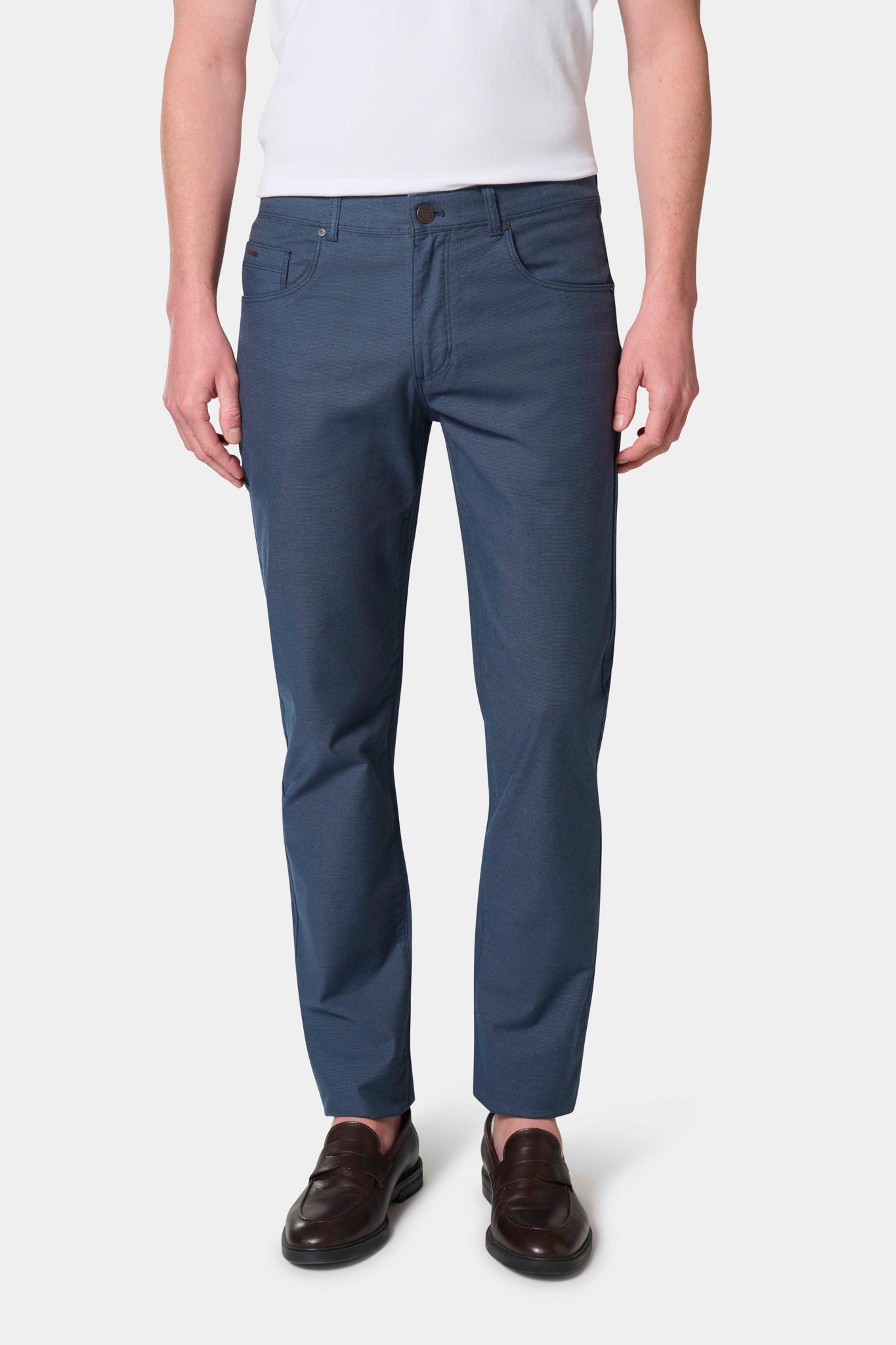 Coton stretch — Pantalon 5 poches Jerem, poches plaquées surpiquées, coupe droite