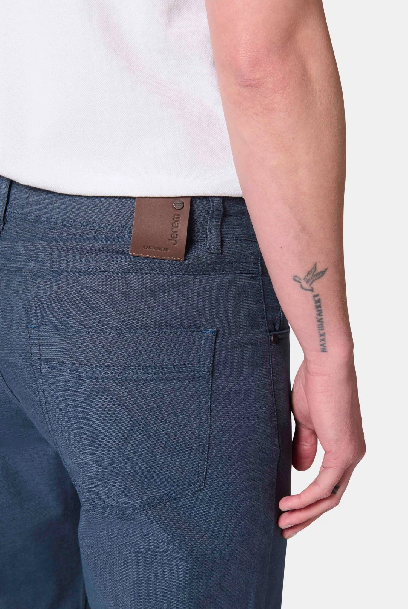 Pantalon 5 poches Jerem, coupe droite, poches plaquées surpiquées