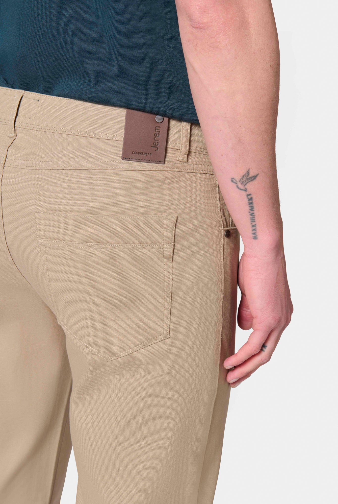 Pantalon 5 poches Jerem, coupe droite, poches plaquées surpiquées