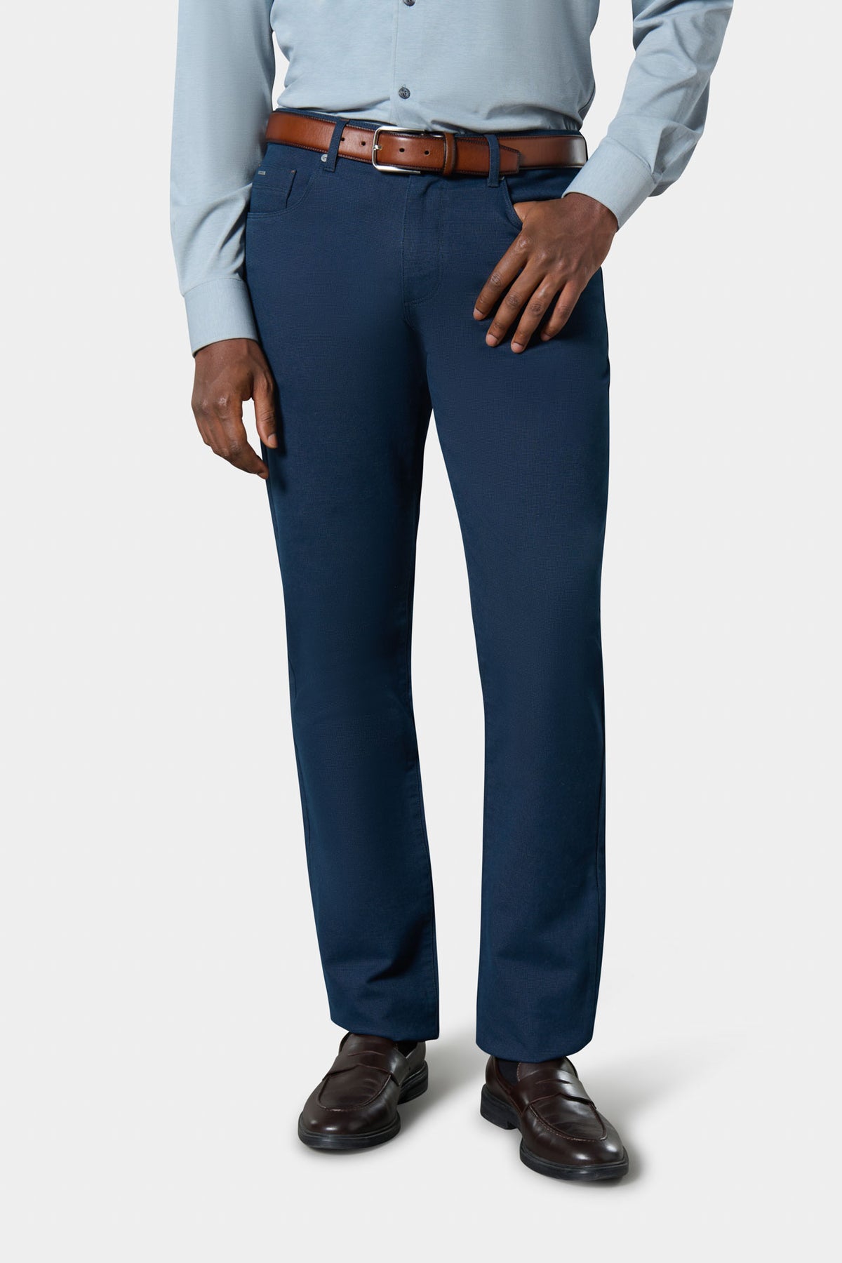 Pantalón de cinco bolsillos en tricotina con micromotivo