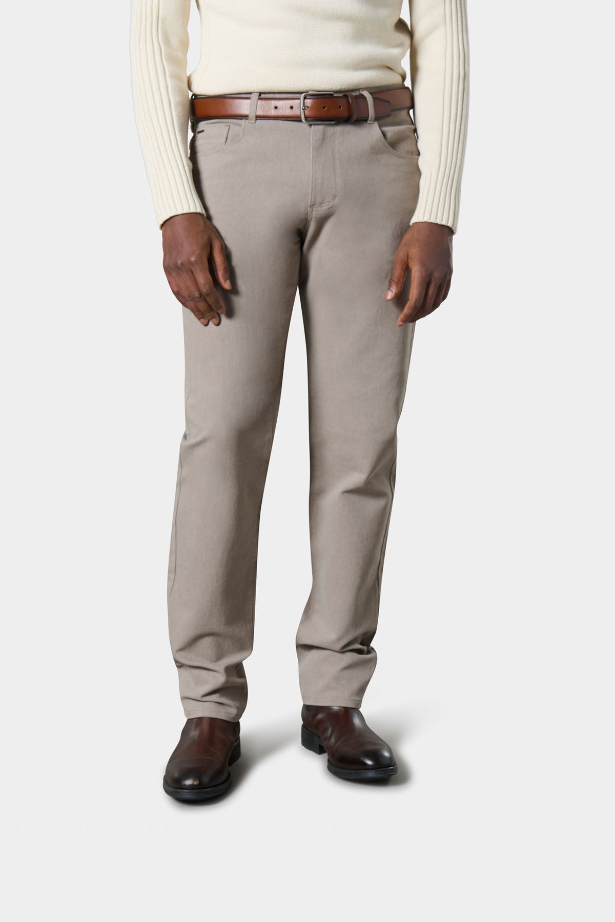 Pantalón de cinco bolsillos en tricotina con micromotivo