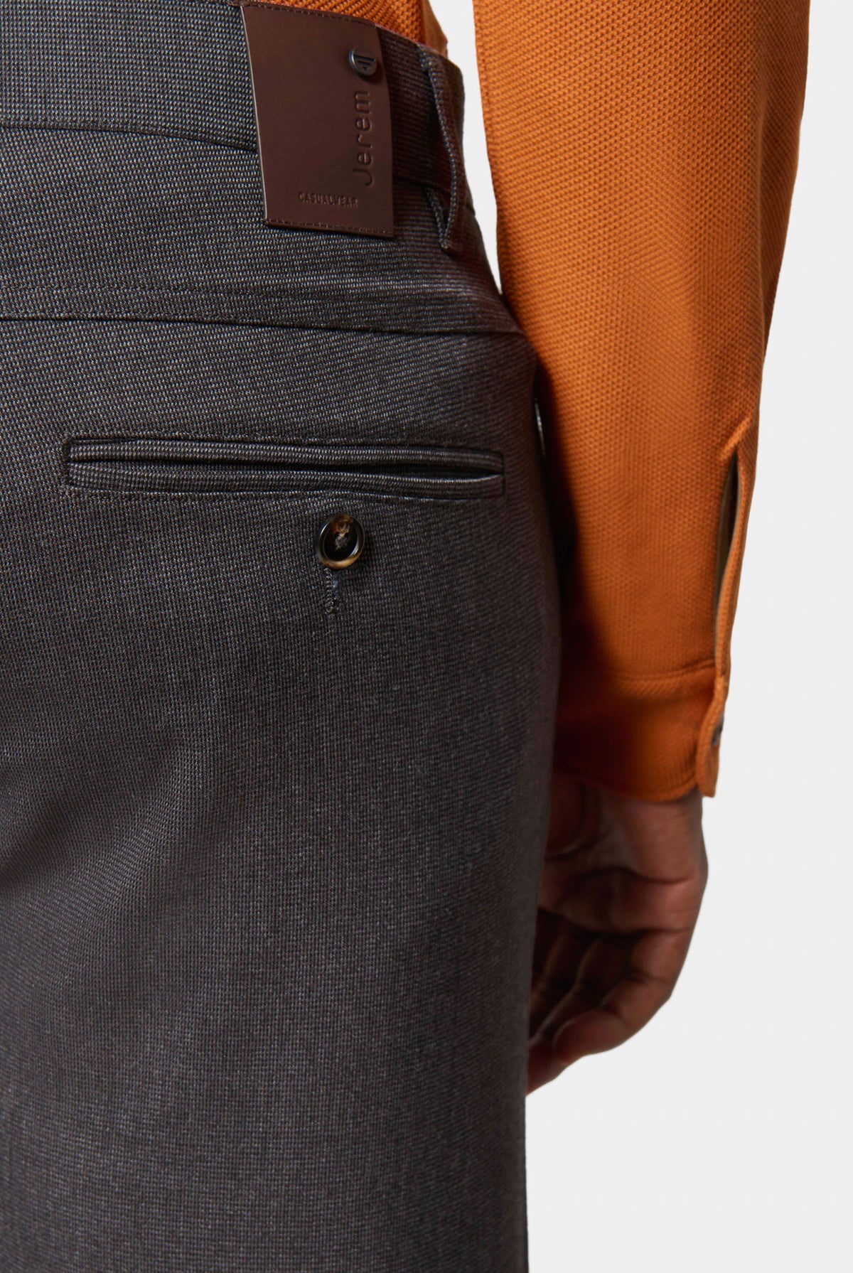 Pantalon décontracté en sergé stretch faux-uni — vue de face