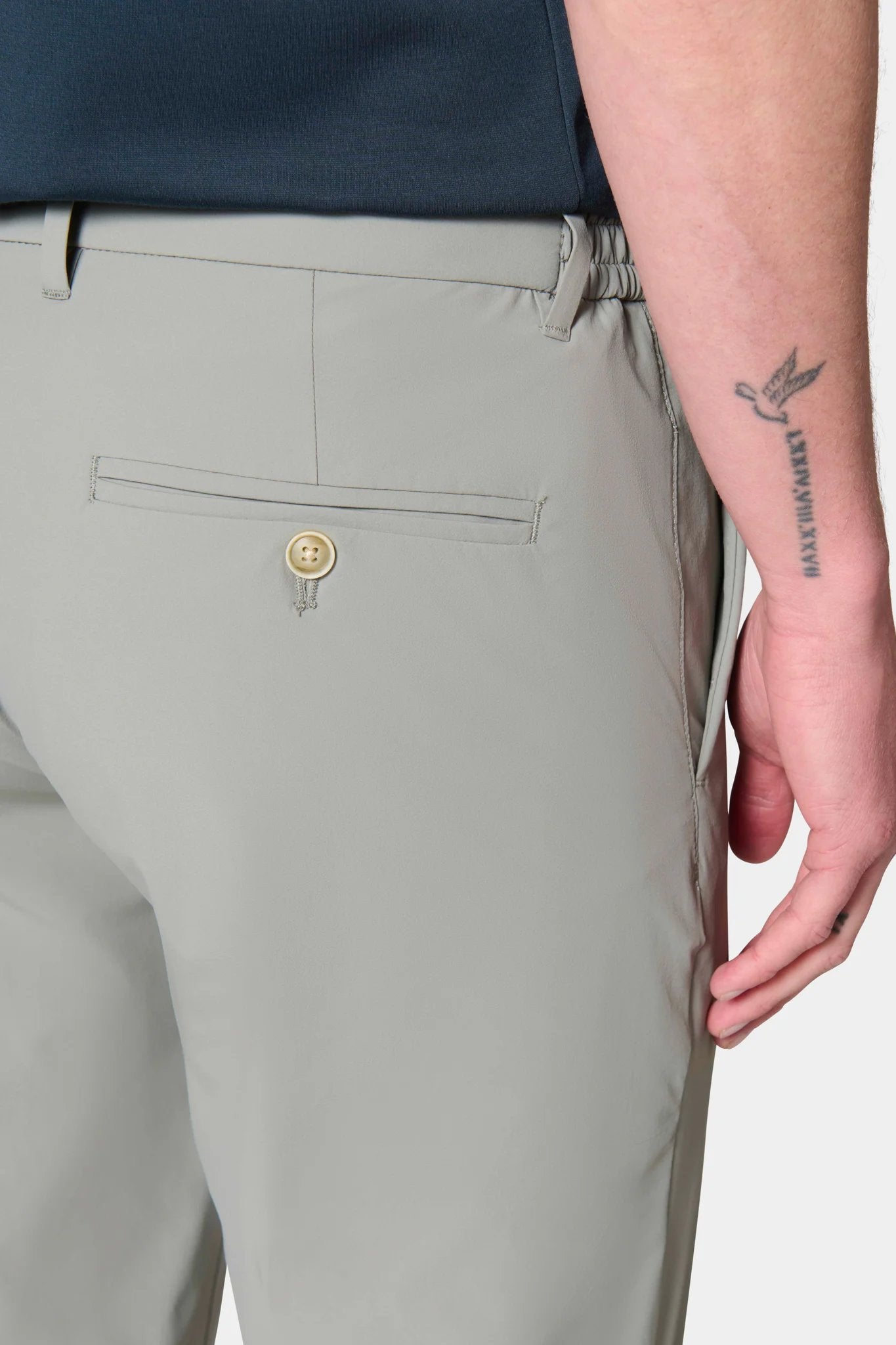 Pantalon technique ajustée Jerem, coupe ajustée, poches italiennes, coloris gris