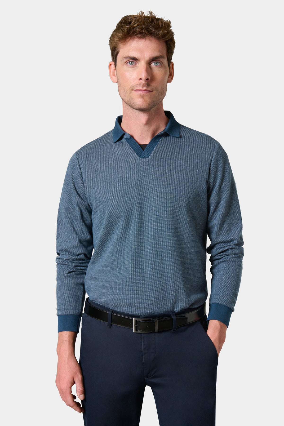 Polo de cuello abierto en punto jacquard