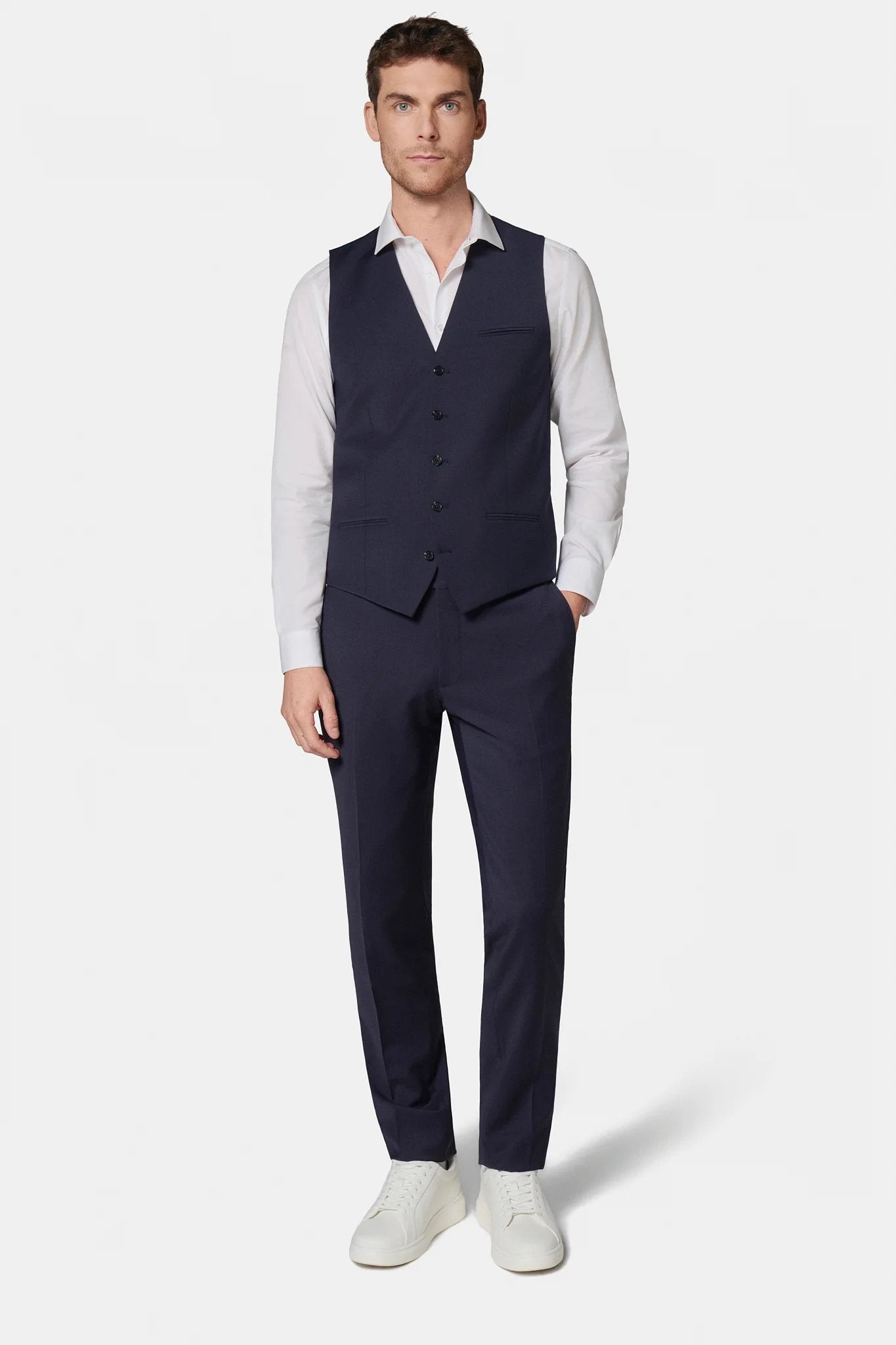 Laine vierge bi-stretch — Gilet de costume lavable Jerem, entièrement doublée, simple boutonnage, coloris noir