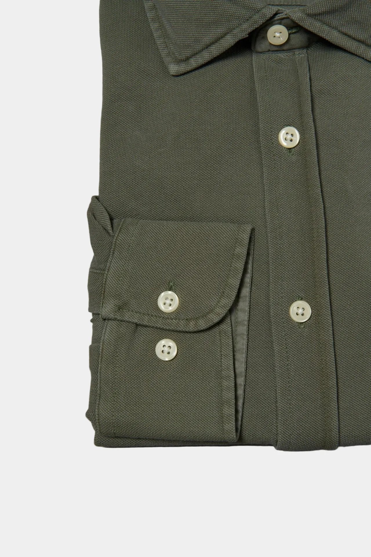 Pièce en maille piquée de coton coupe confortable — Chemise teinte Jerem, col semi-italien, coupe confortable