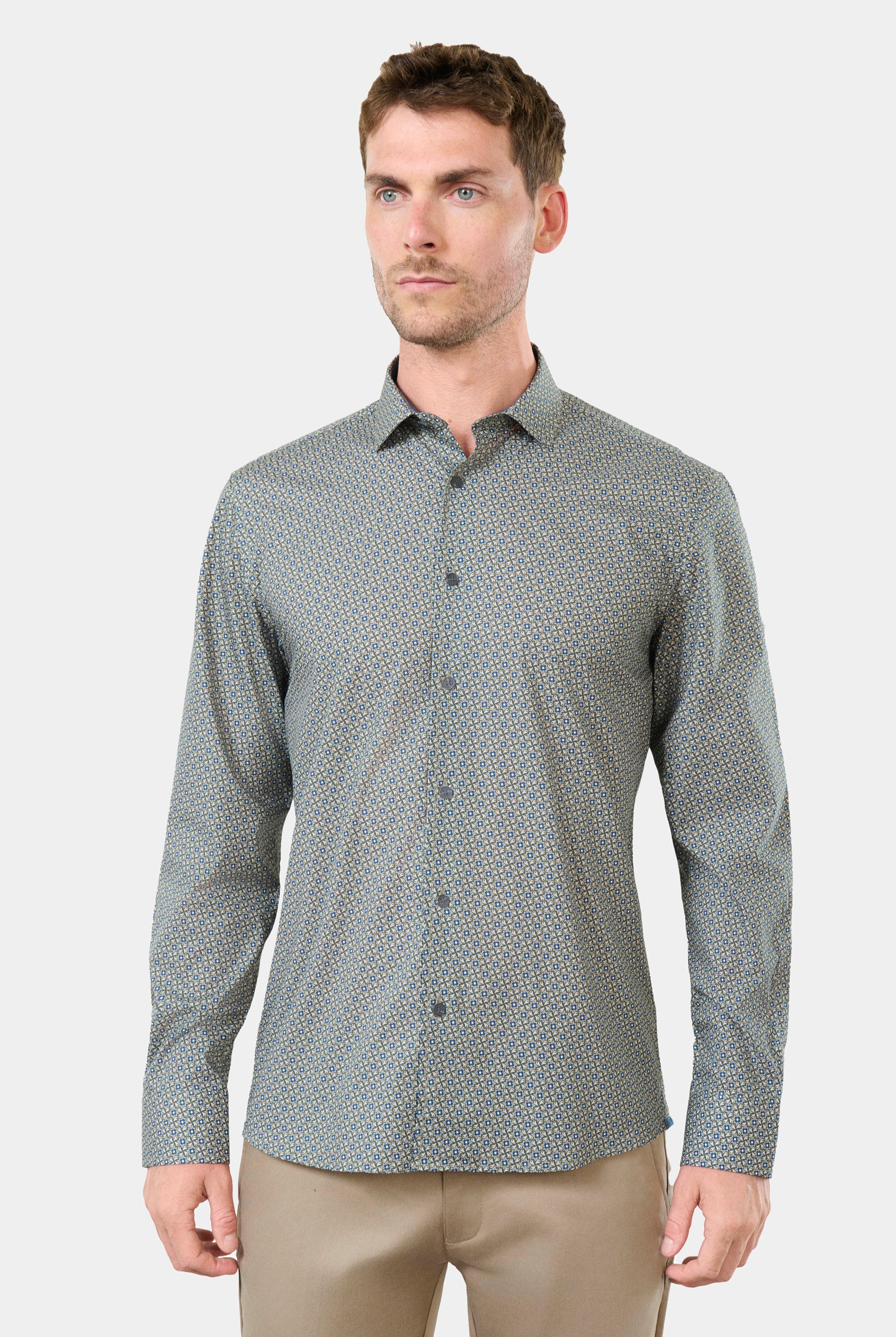Popeline de coton imprimé fantaisie coupe confortable — Chemise Jerem, col classique, coupe confortable