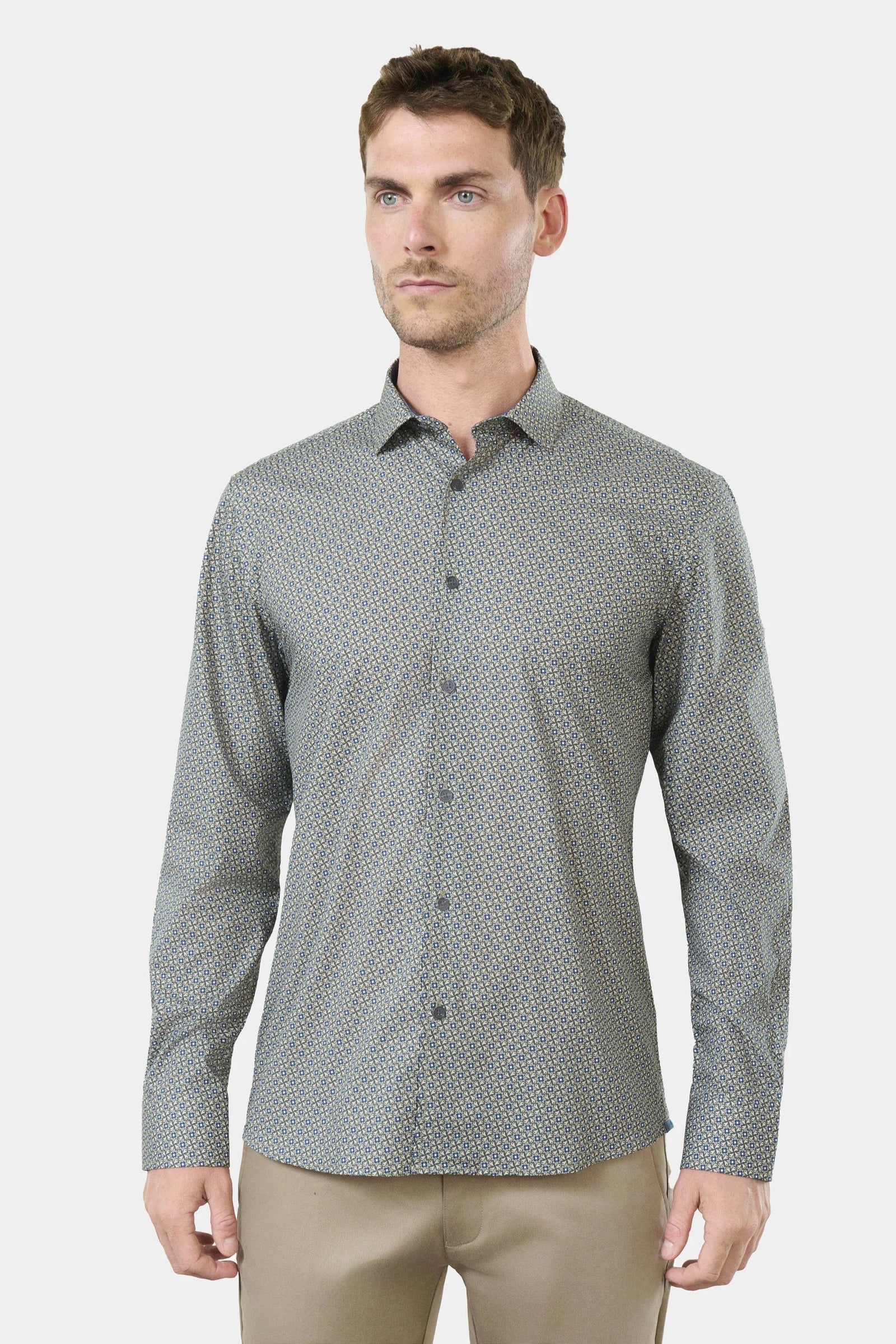 Popeline de coton imprimé fantaisie coupe confortable — Chemise Jerem, col classique, coupe confortable