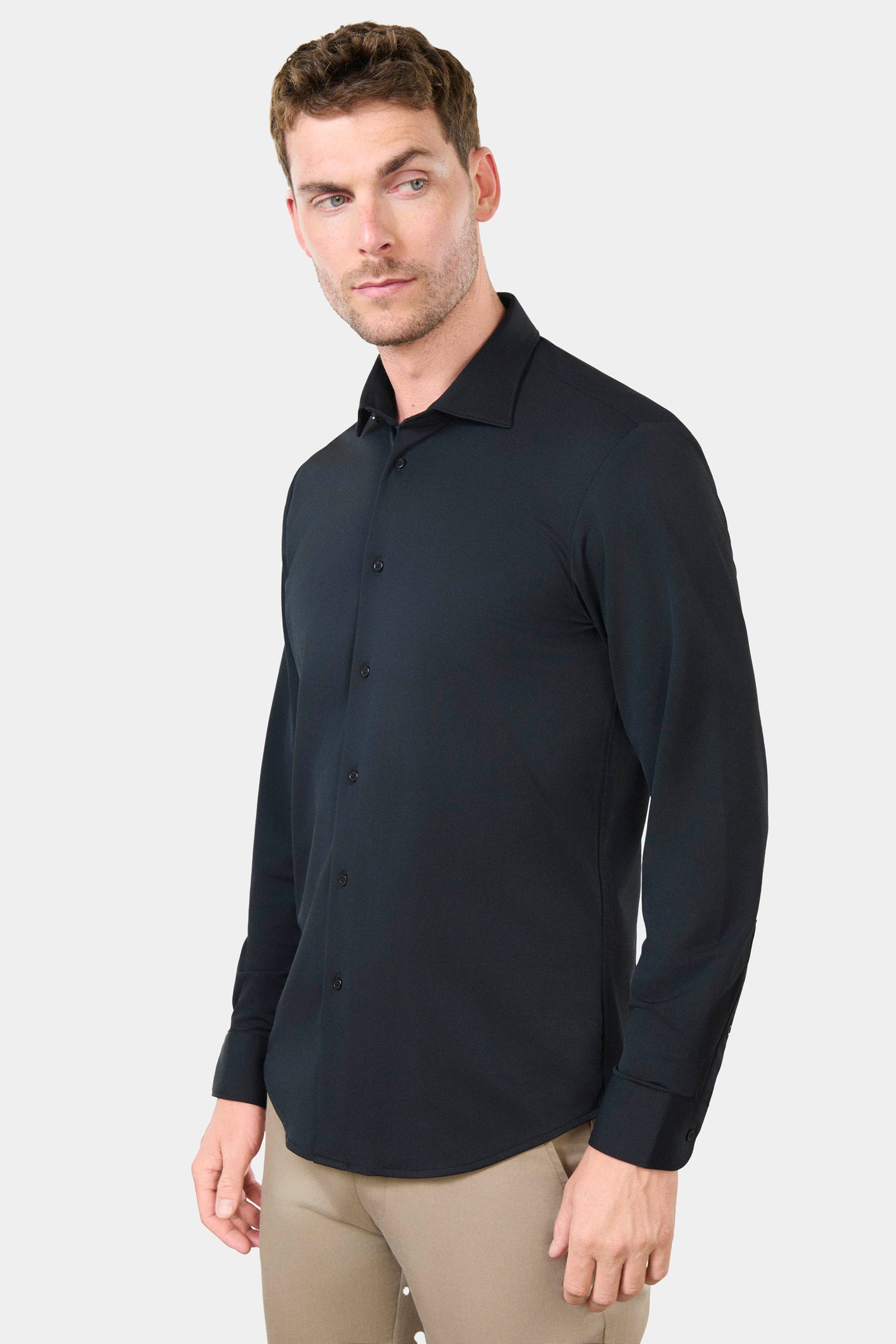 Chemise en matière stretch infroissable Slim fit ligne Activewear col semi-italien, Jerem