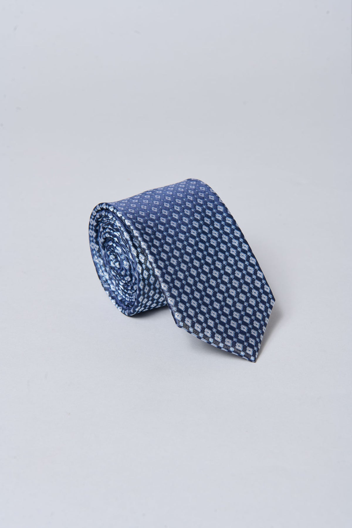 Cravate motif géométrique Jerem vue 3