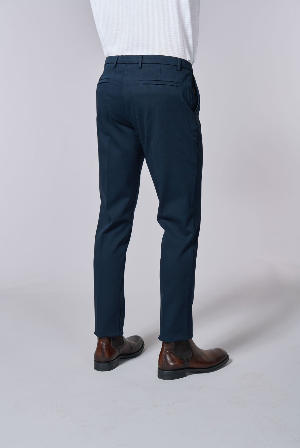 Pantalon ajusté en tricotine de coton stretch Jerem, poches italiennes vue 9
