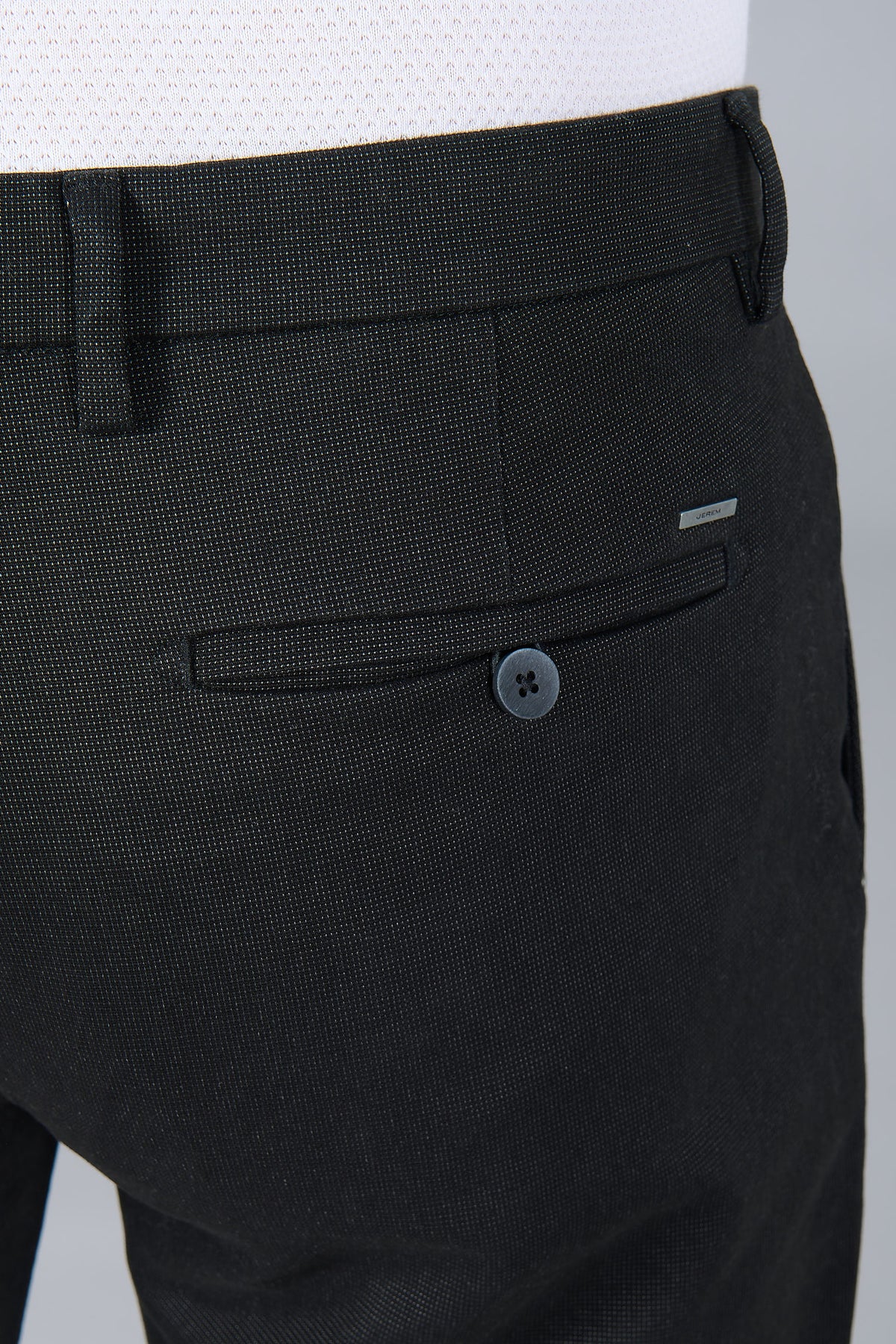 Tricotine stretch micro-motif — Pantalon minimaliste Jerem, poches italiennes, coupe droite vue 15
