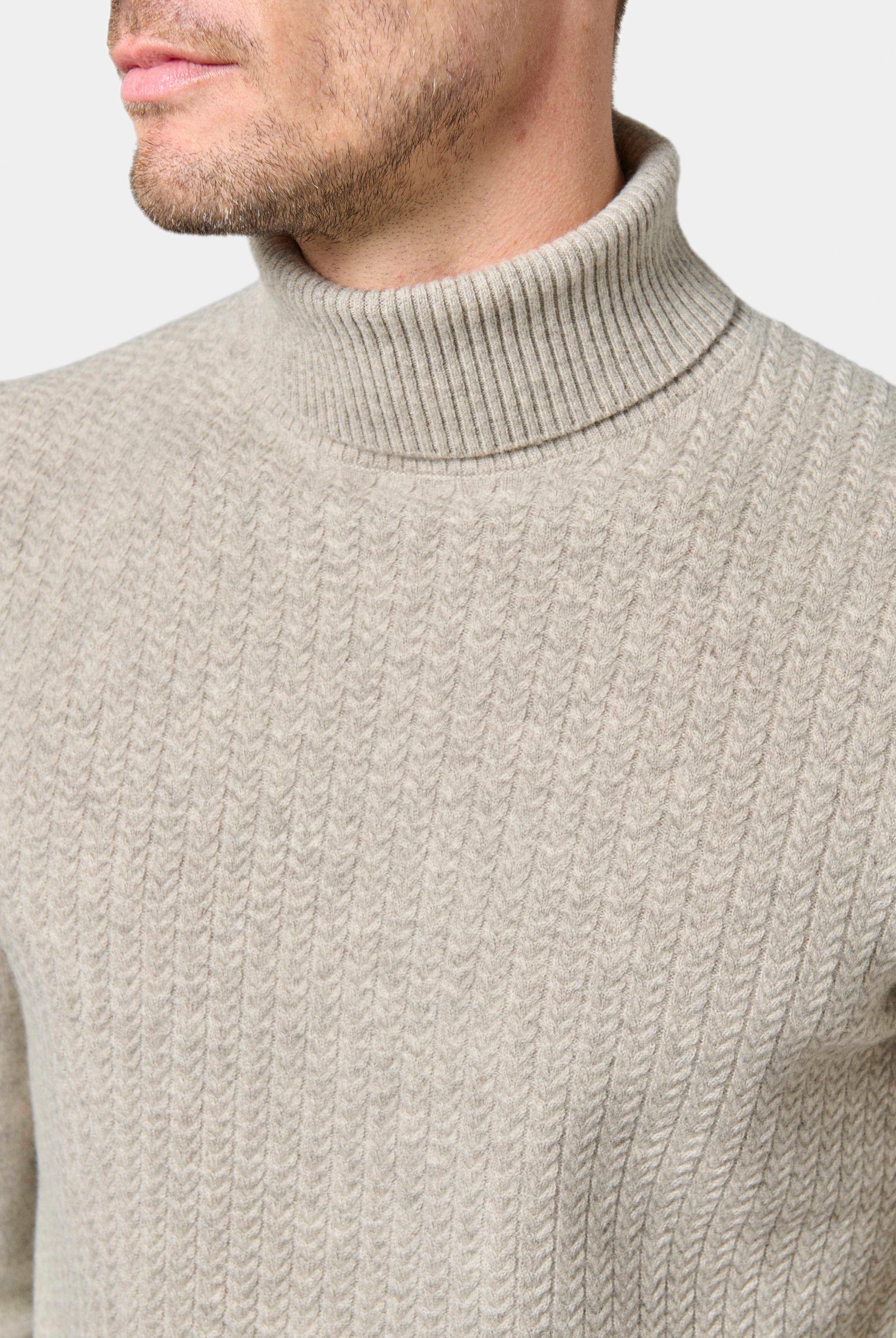 Pull col roulé en cashmere mélangé Yotta, Jerem