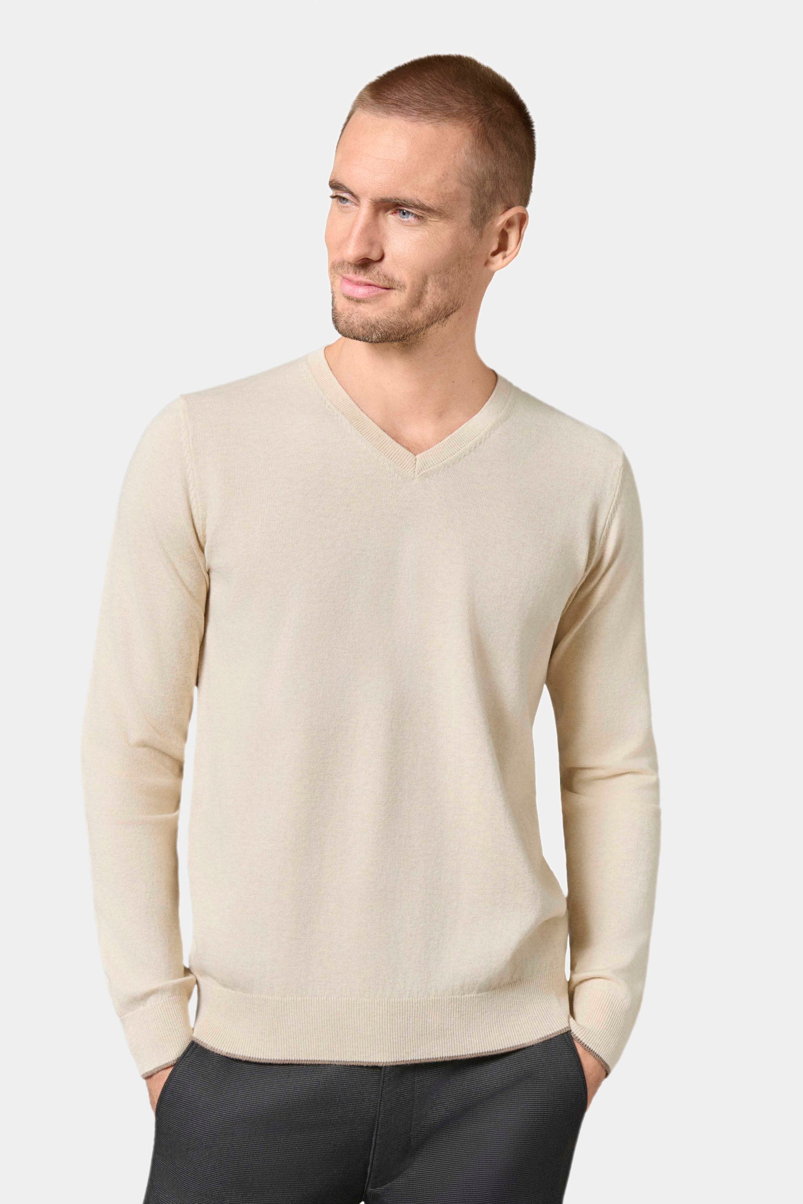 Pull col V coton, coton et cachemire Corki Jerem vue 10