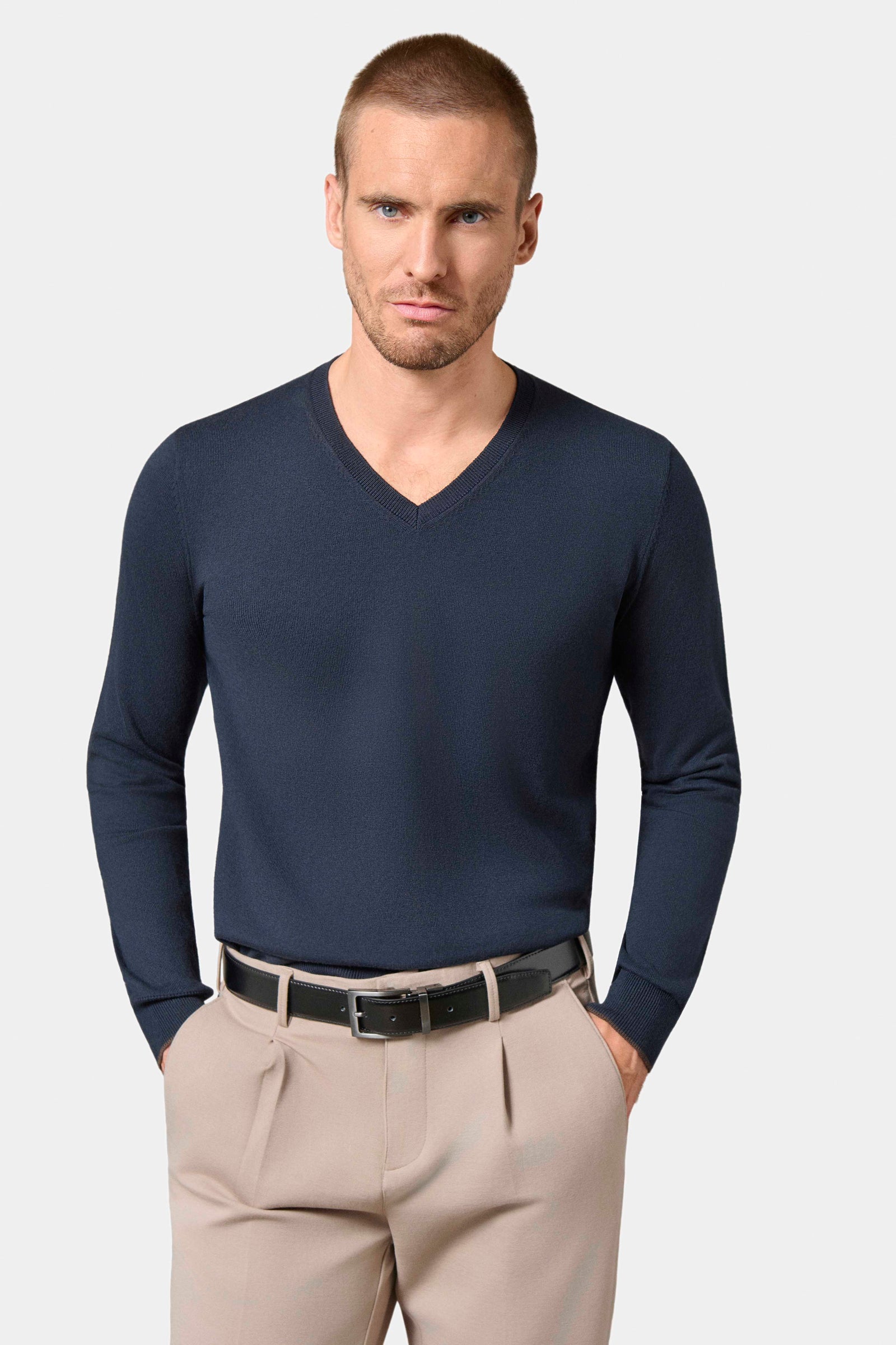 Pull col V coton Jerem vue 12