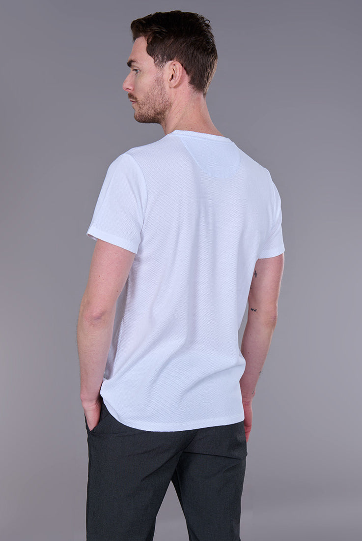 T-shirt col rond en jacquard de coton Ruben Jerem, poche poitrine, manches courtes vue 25