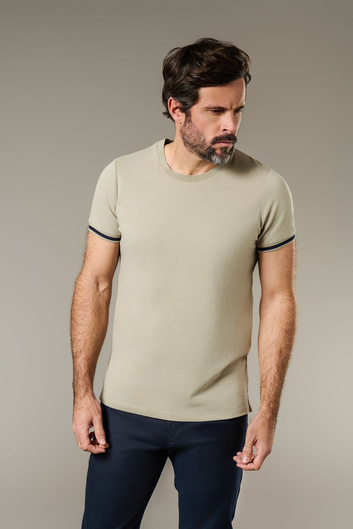 Camiseta de piqué de algodón elástico de cuello redondo y manga corta Clair Jerem, corte cómodo vista 5