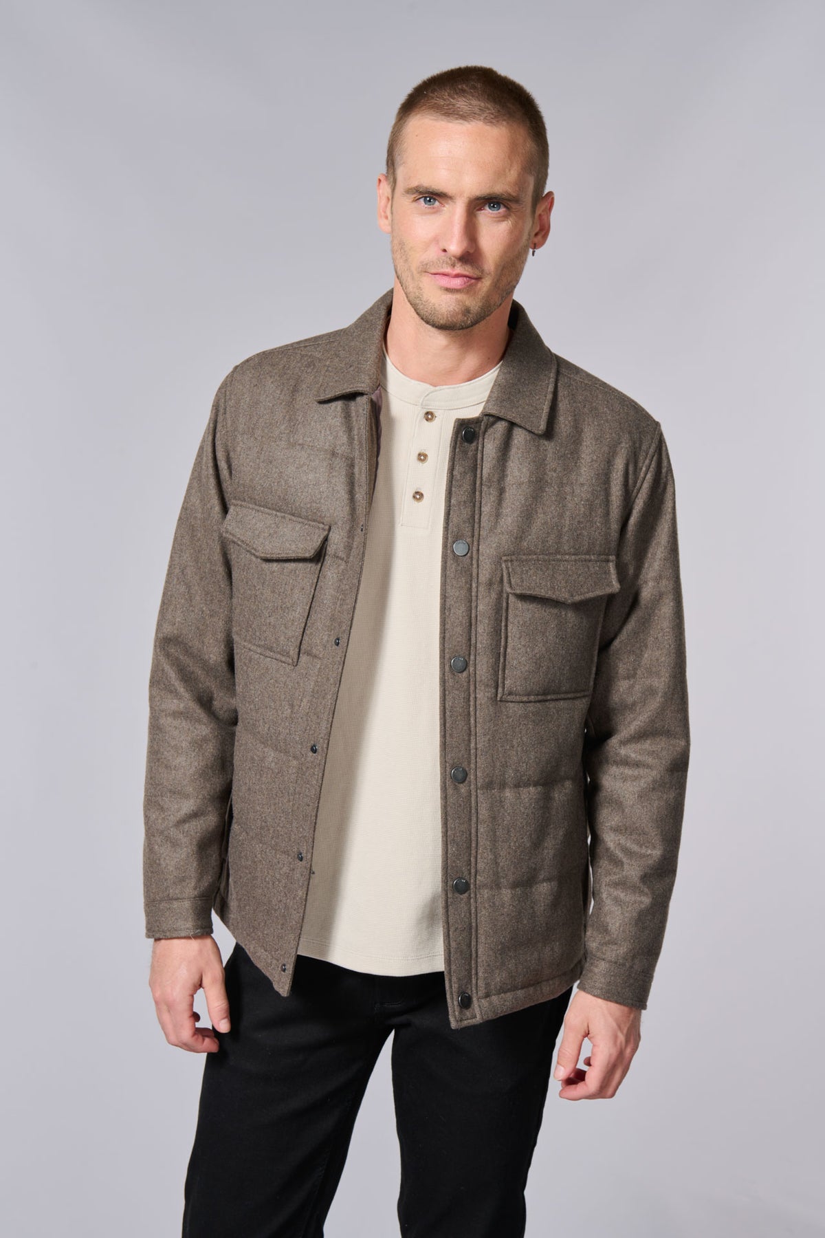 Veste matelassée en drap de laine recyclée Jerem, col chemise, entièrement doublée