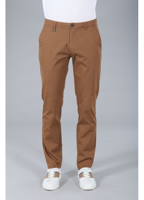 PANTALON EN GABARDINE DE COTON STRETCH 