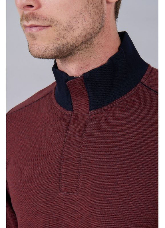 Plain polo with zip high neck