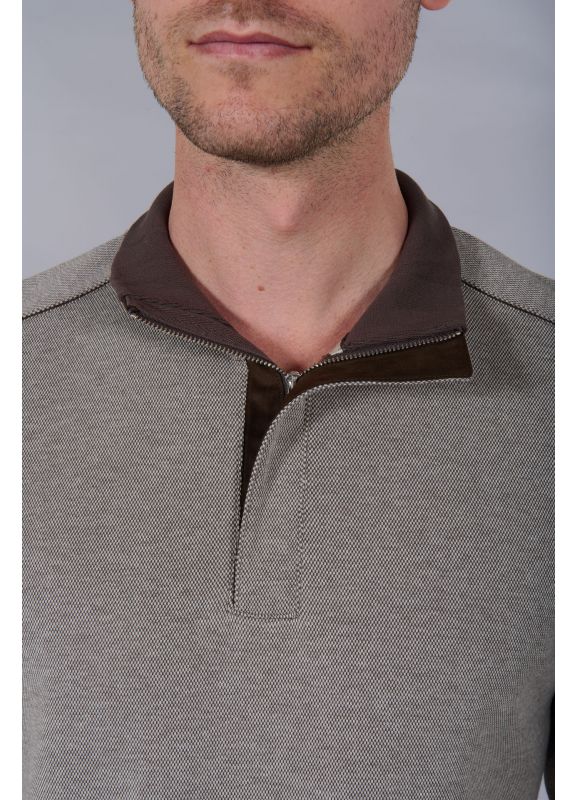 Plain polo with zip high neck