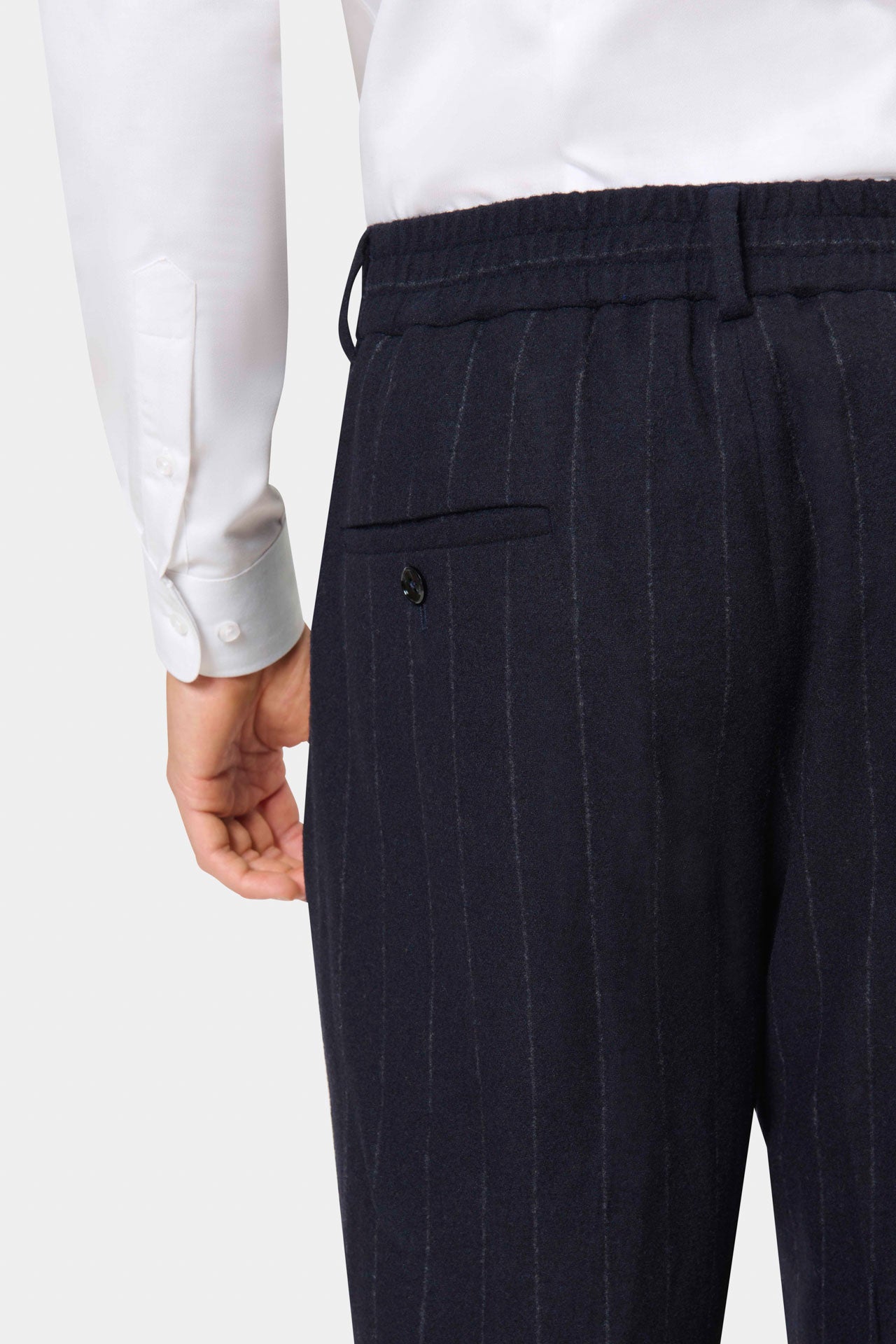 PANTALON — vue de dos