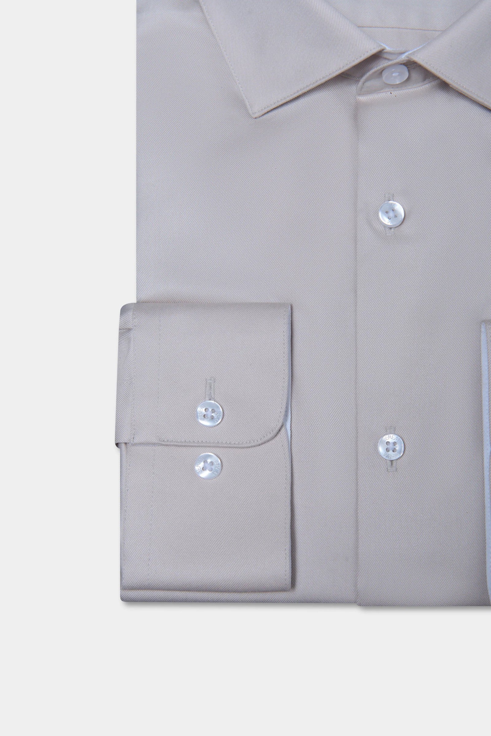 Twill de coton repassage facile coupe ajustée — Chemise Jerem, repassage facile, col semi-italien