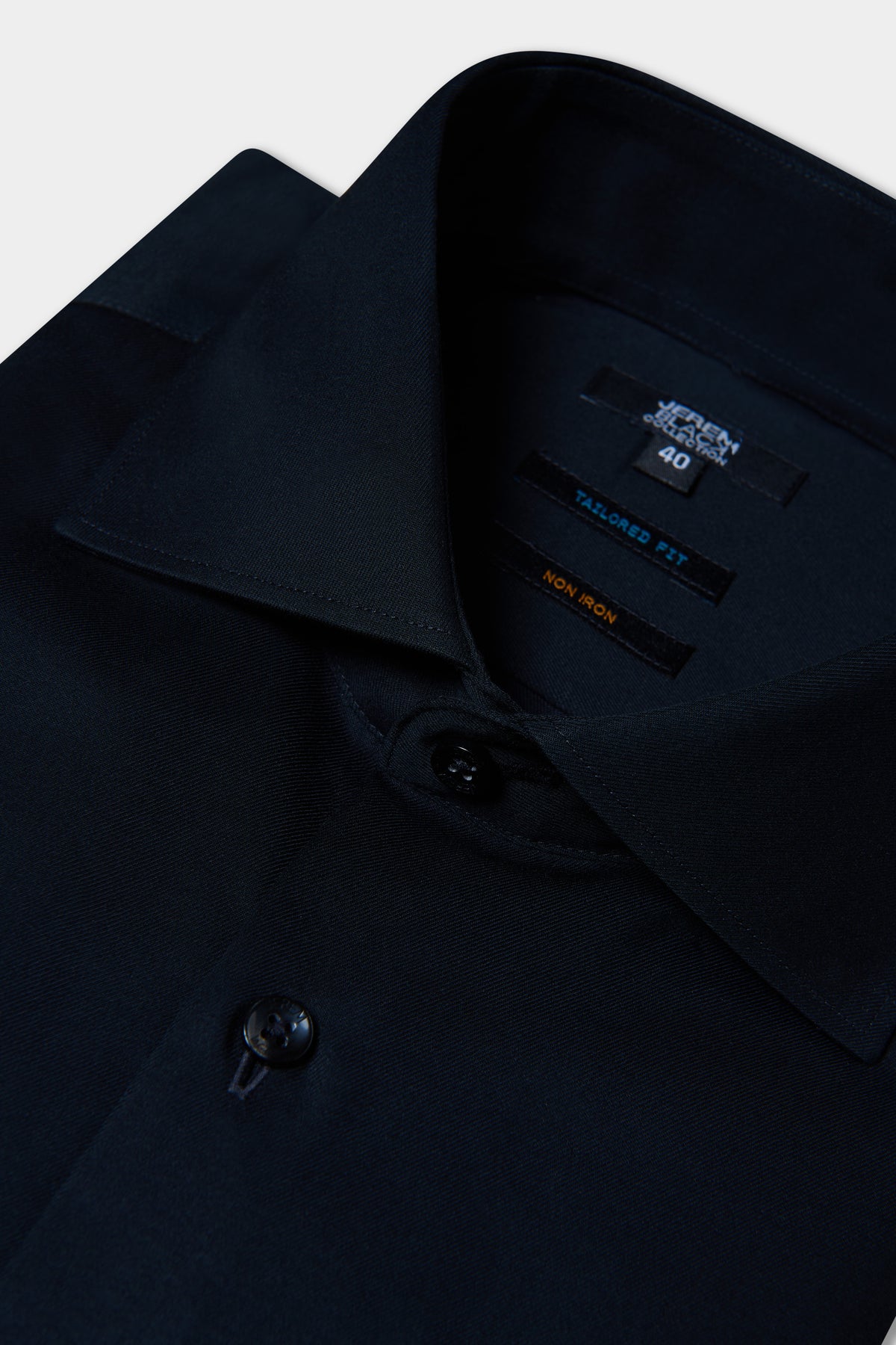 Chemise ajustée col italien en twill sans repassage