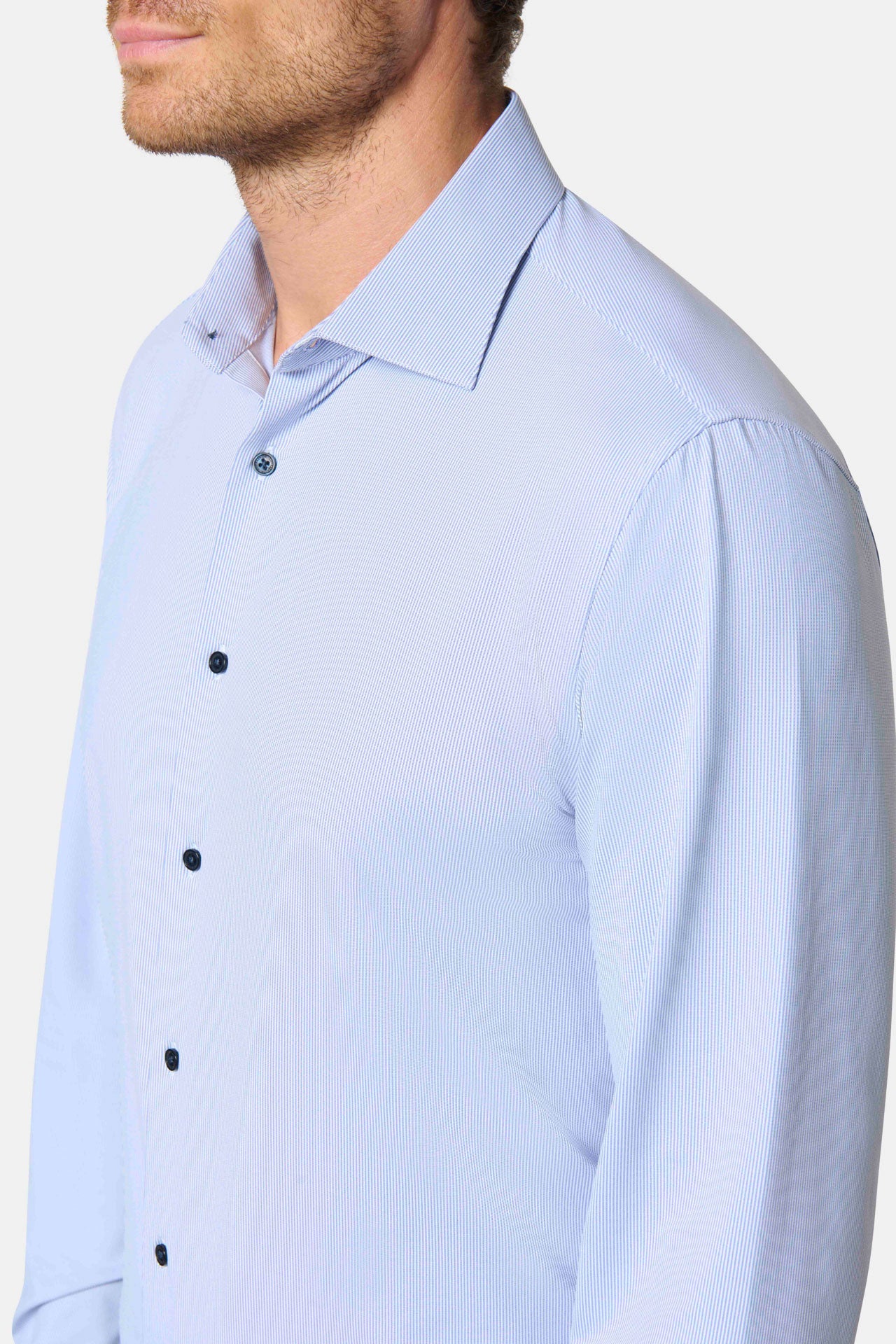 Chemise slim à rayures bleues ligne Activewear Jerem Paris, vue de face