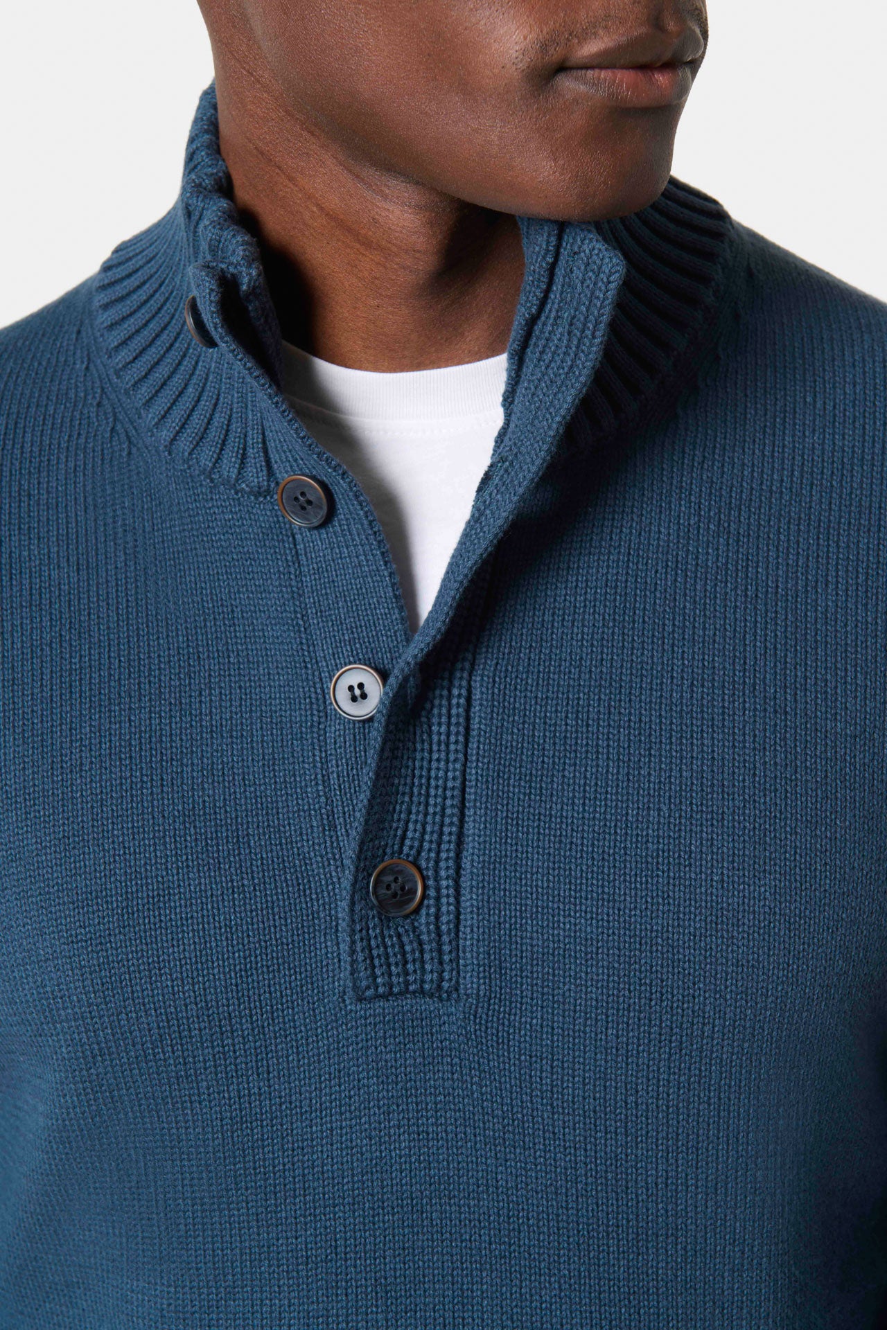 Pull col montant boutonné en coton, coloris vert — photo 2