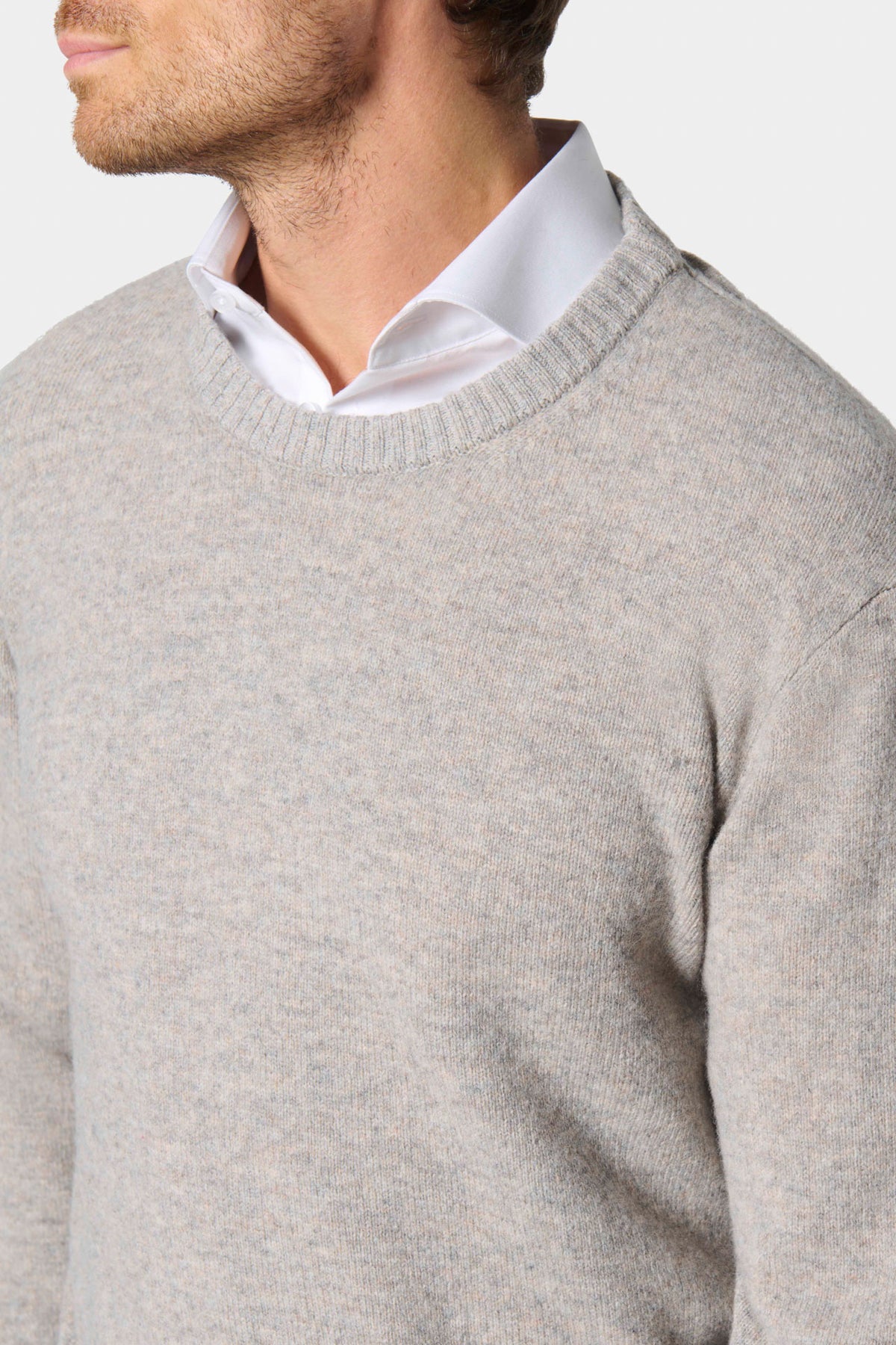PULL — col et finitions