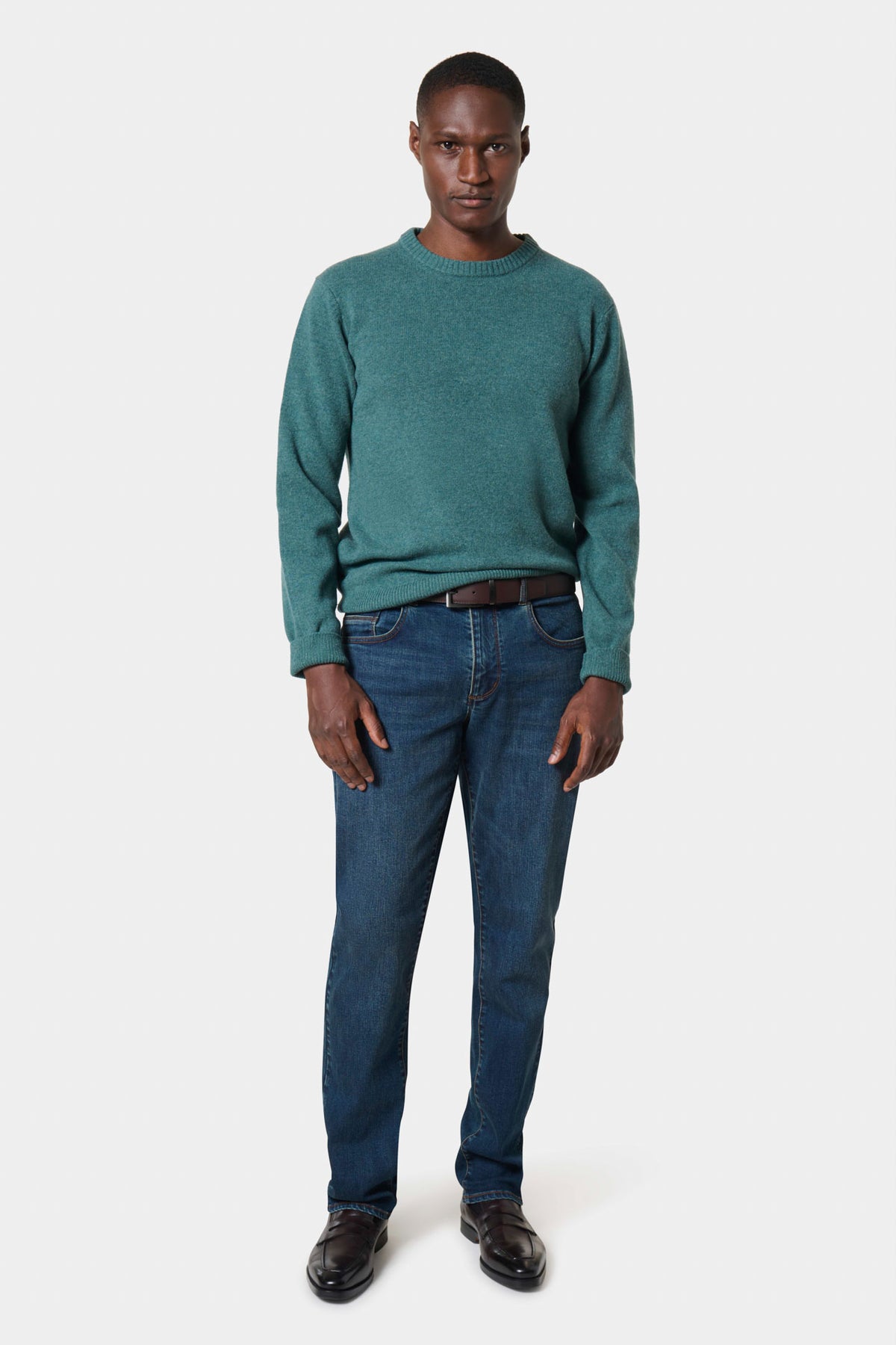 PULL — vue de dos