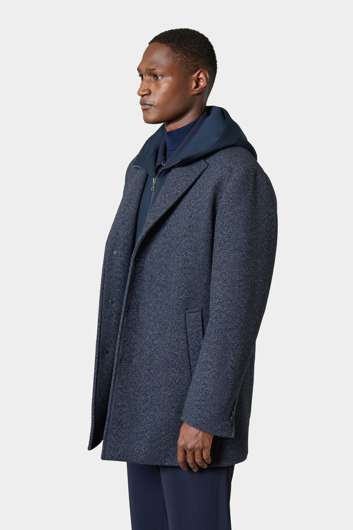 Manteau col tailleur à plastron capuche néoprène