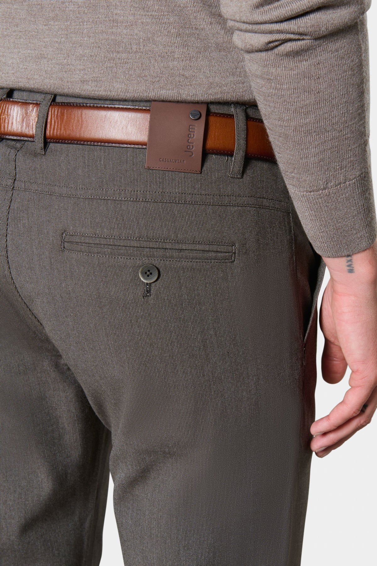 City trousers in stretch gabardine with subtle pattern