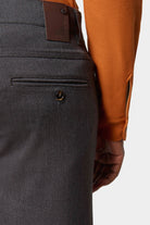 Pantalon décontracté en sergé stretch faux-uni — vue de face