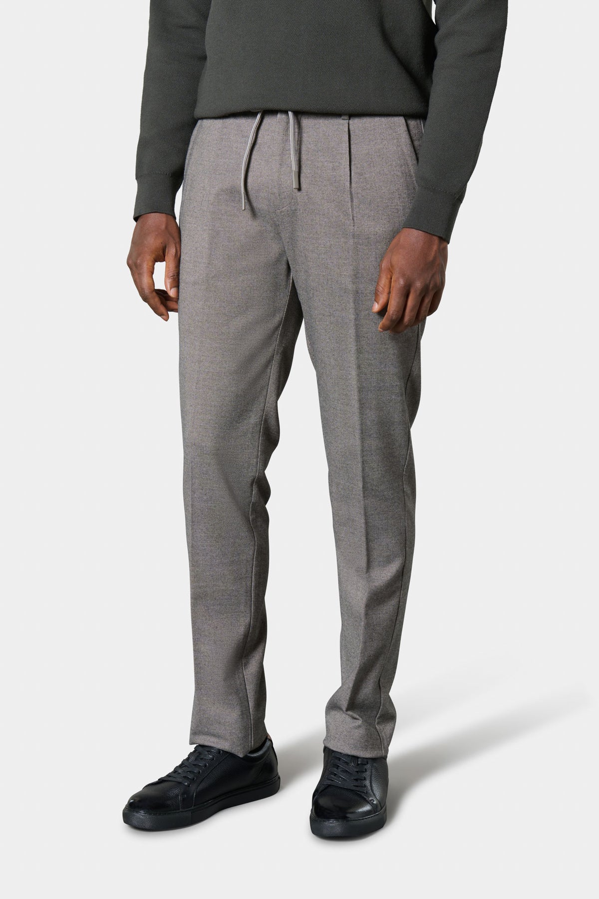 Pantalón de pinzas de sarga con cordón ajustable Jerem