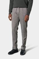 Pantalón de pinzas de sarga con cordón ajustable Jerem
